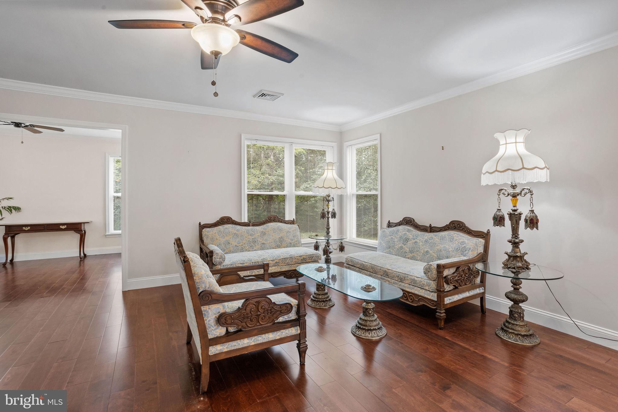 LEISURETOWNE - Residential