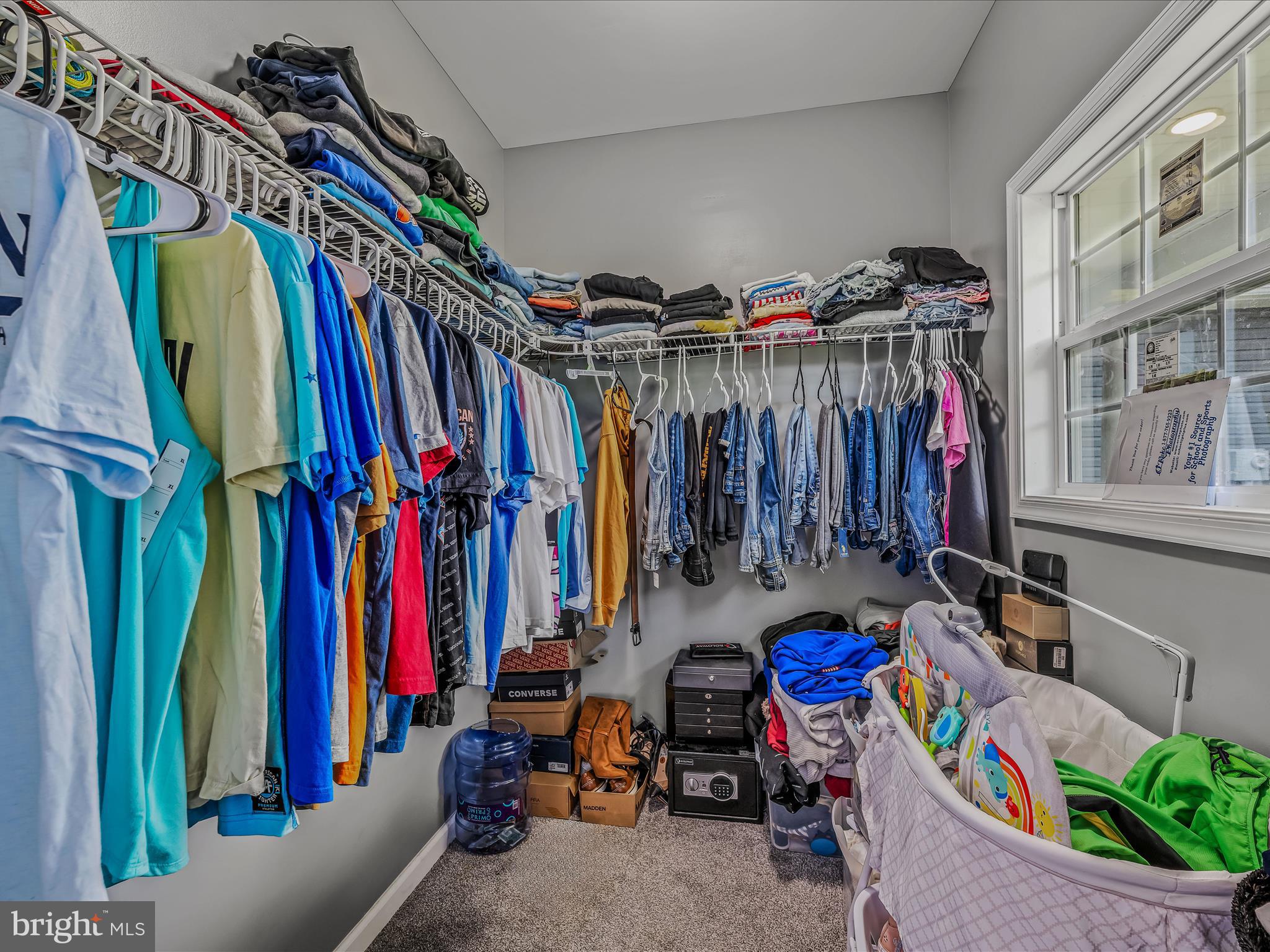 OPEQUON VIEW - Residential