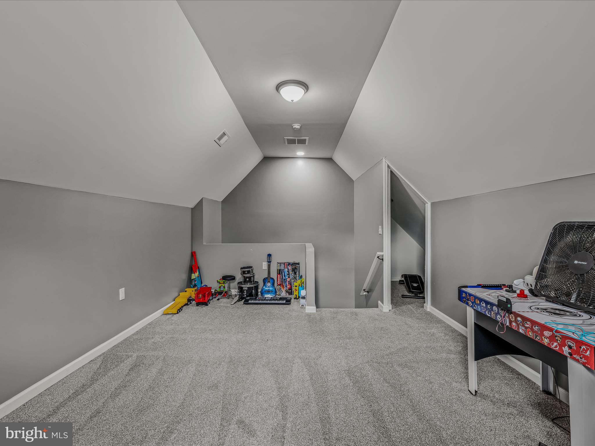 OPEQUON VIEW - Residential