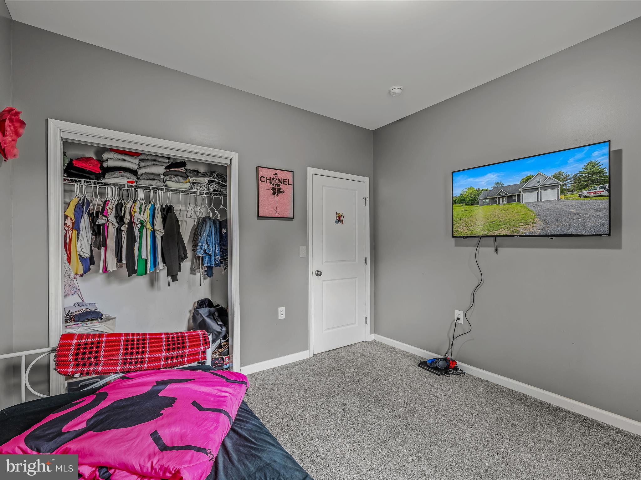 OPEQUON VIEW - Residential