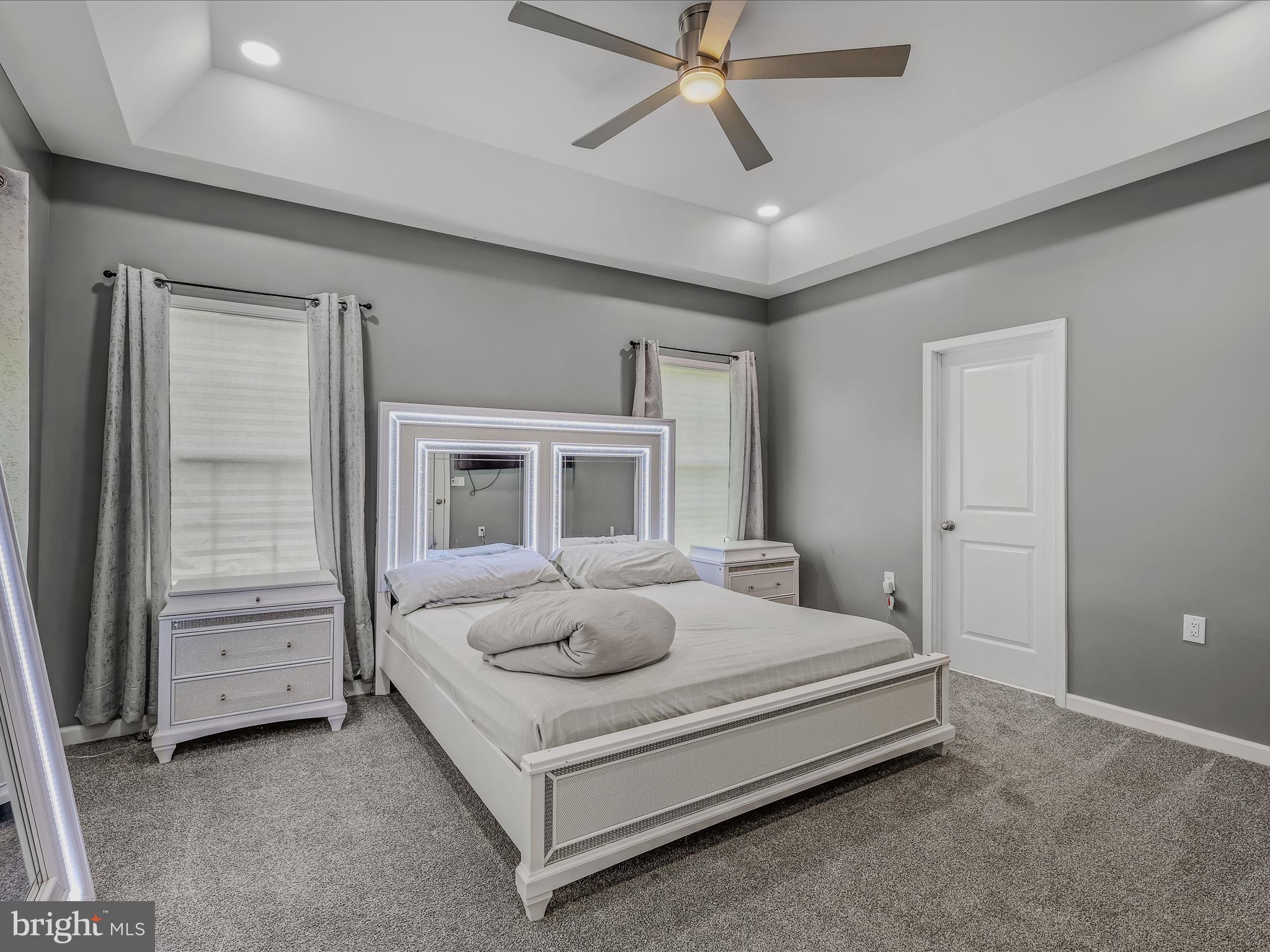 OPEQUON VIEW - Residential