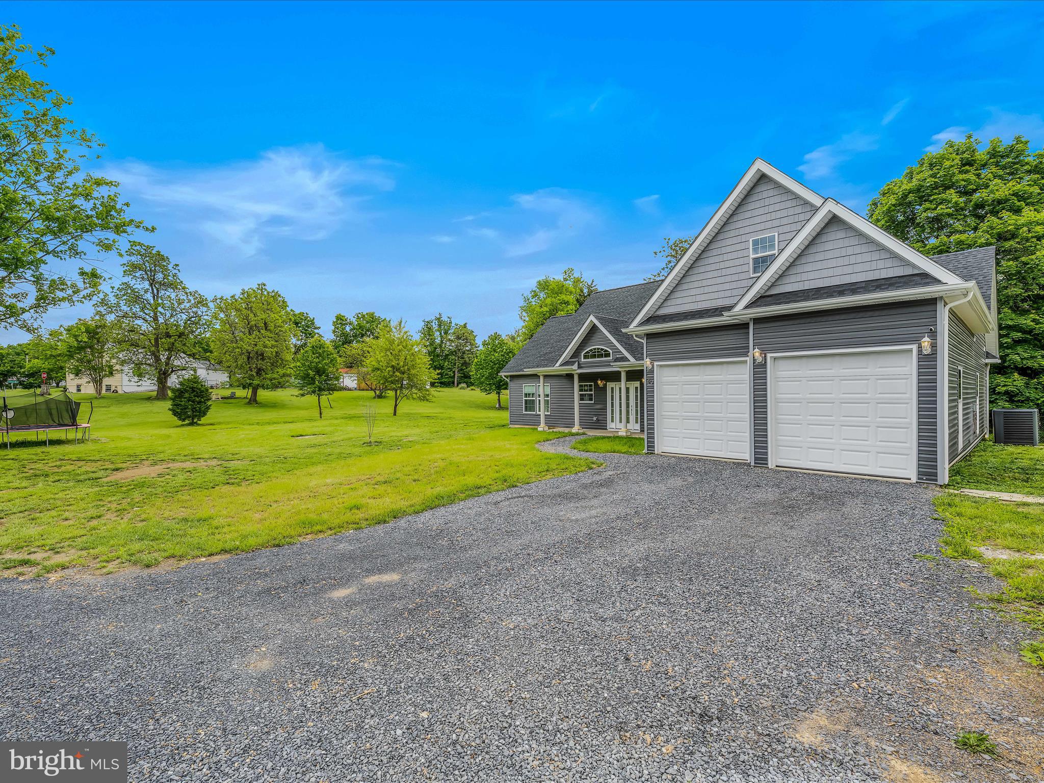 OPEQUON VIEW - Residential