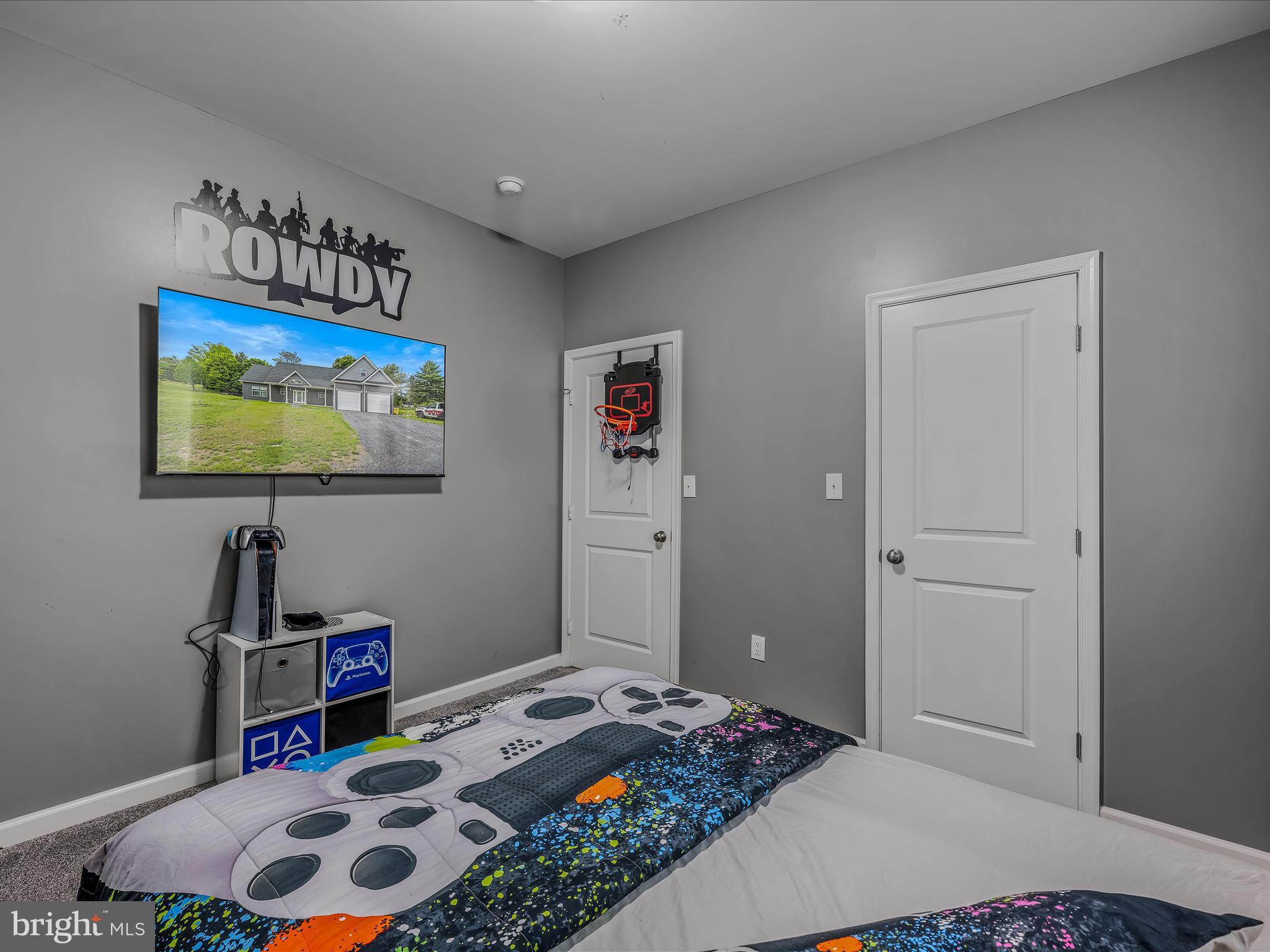 OPEQUON VIEW - Residential