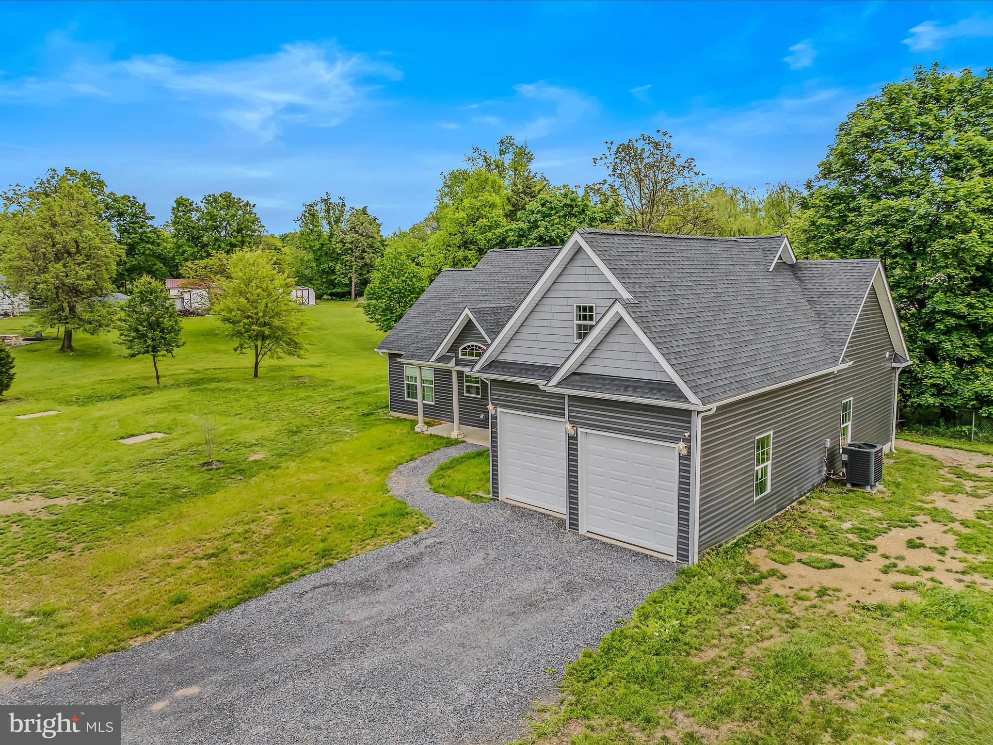 OPEQUON VIEW - Residential
