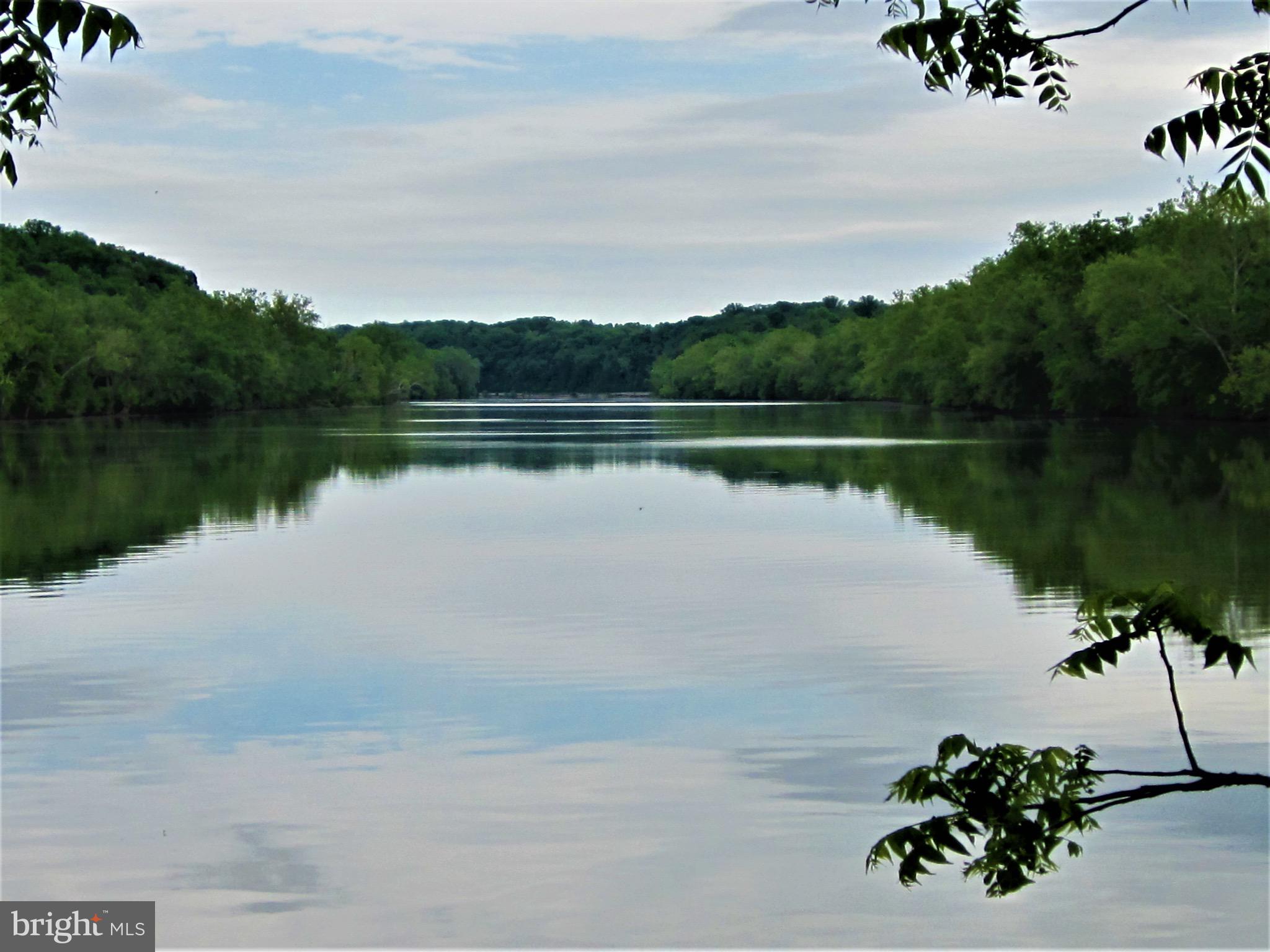 SHEPHERDS COVE - Commercial Sale