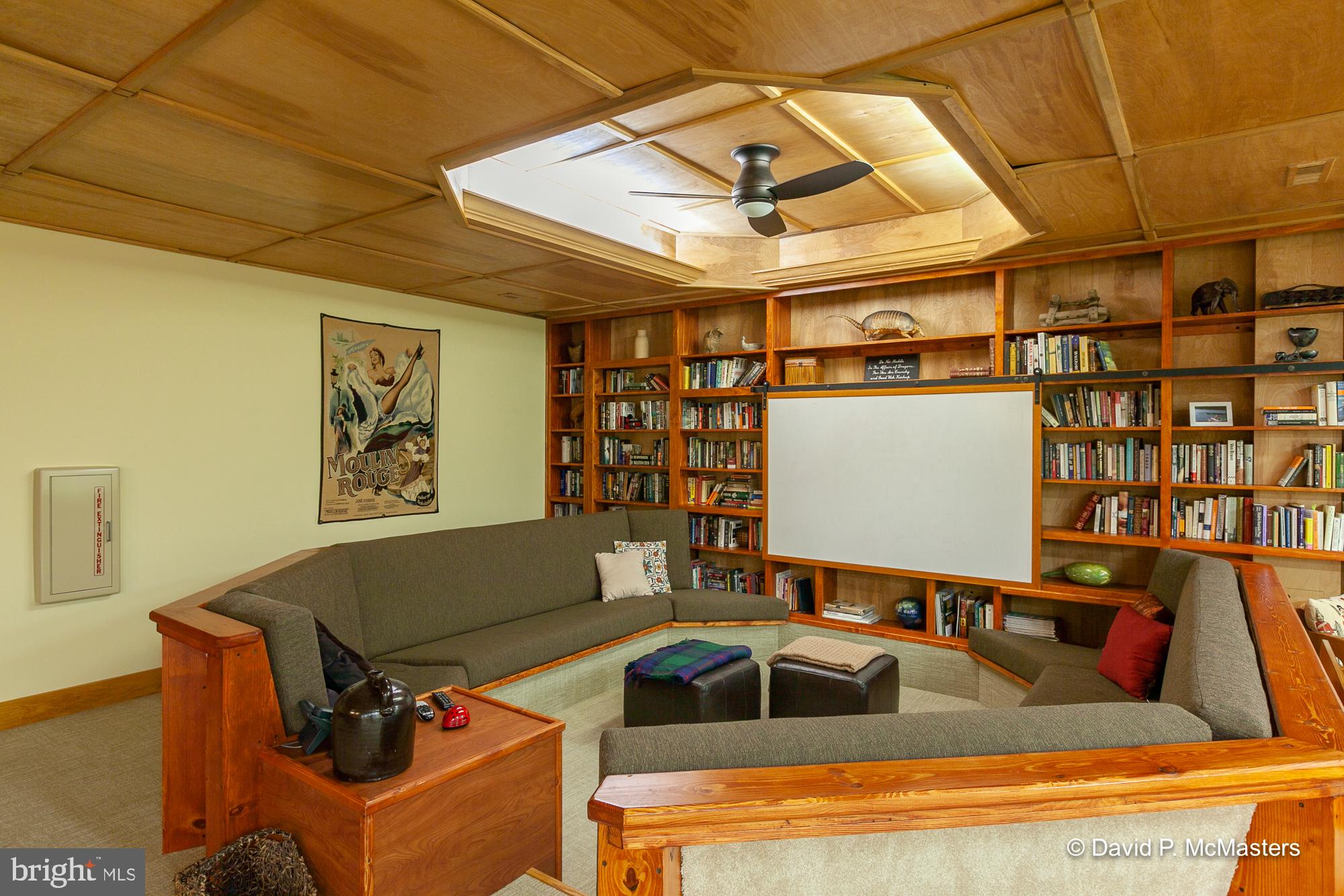 SHEPHERDS COVE - Commercial Sale