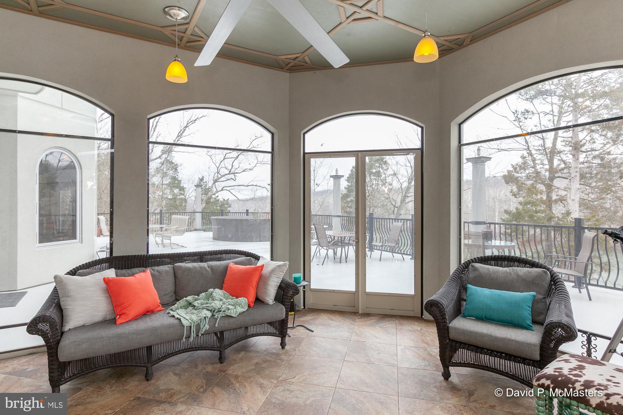 SHEPHERDS COVE - Commercial Sale