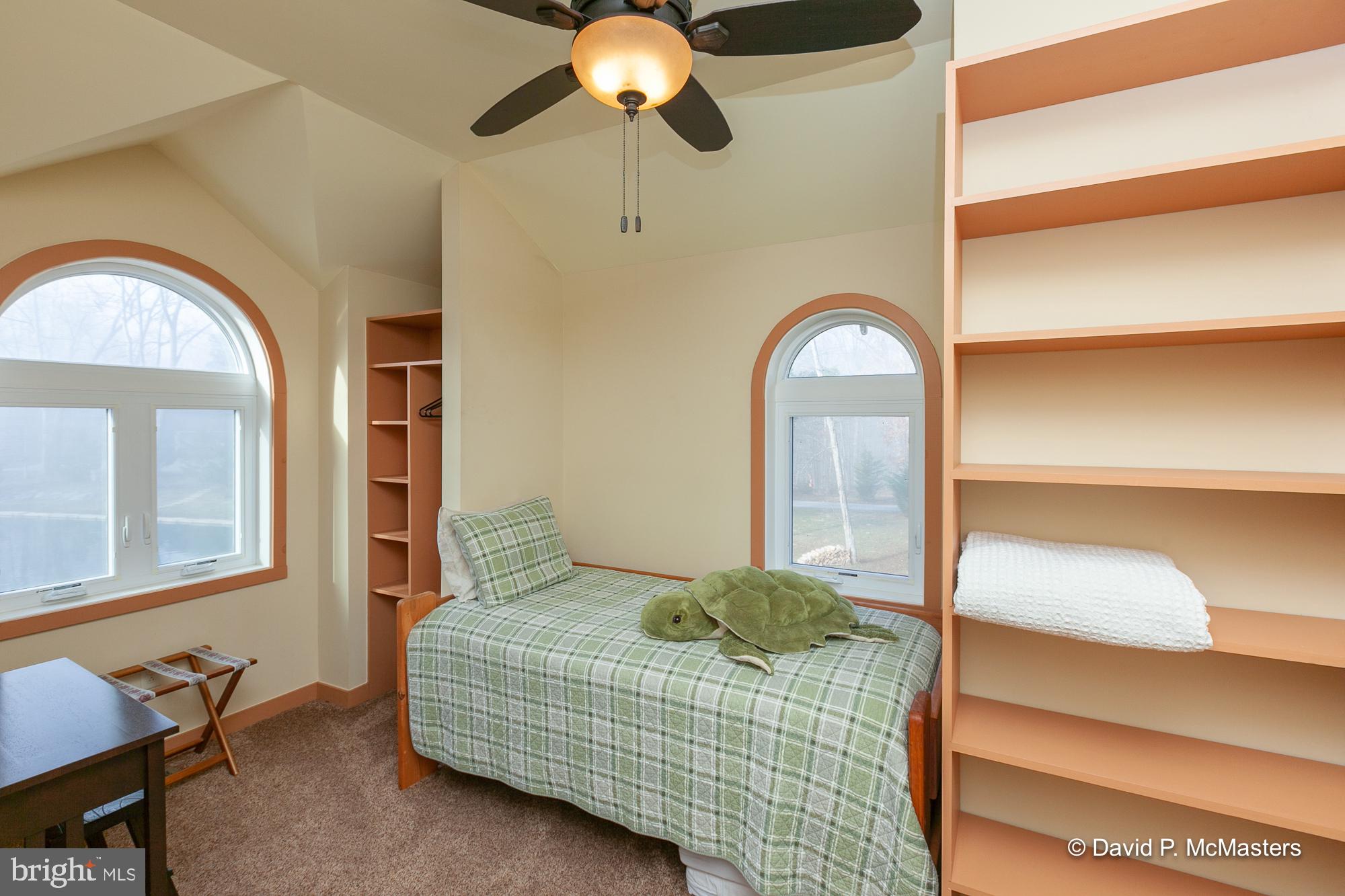 SHEPHERDS COVE - Commercial Sale