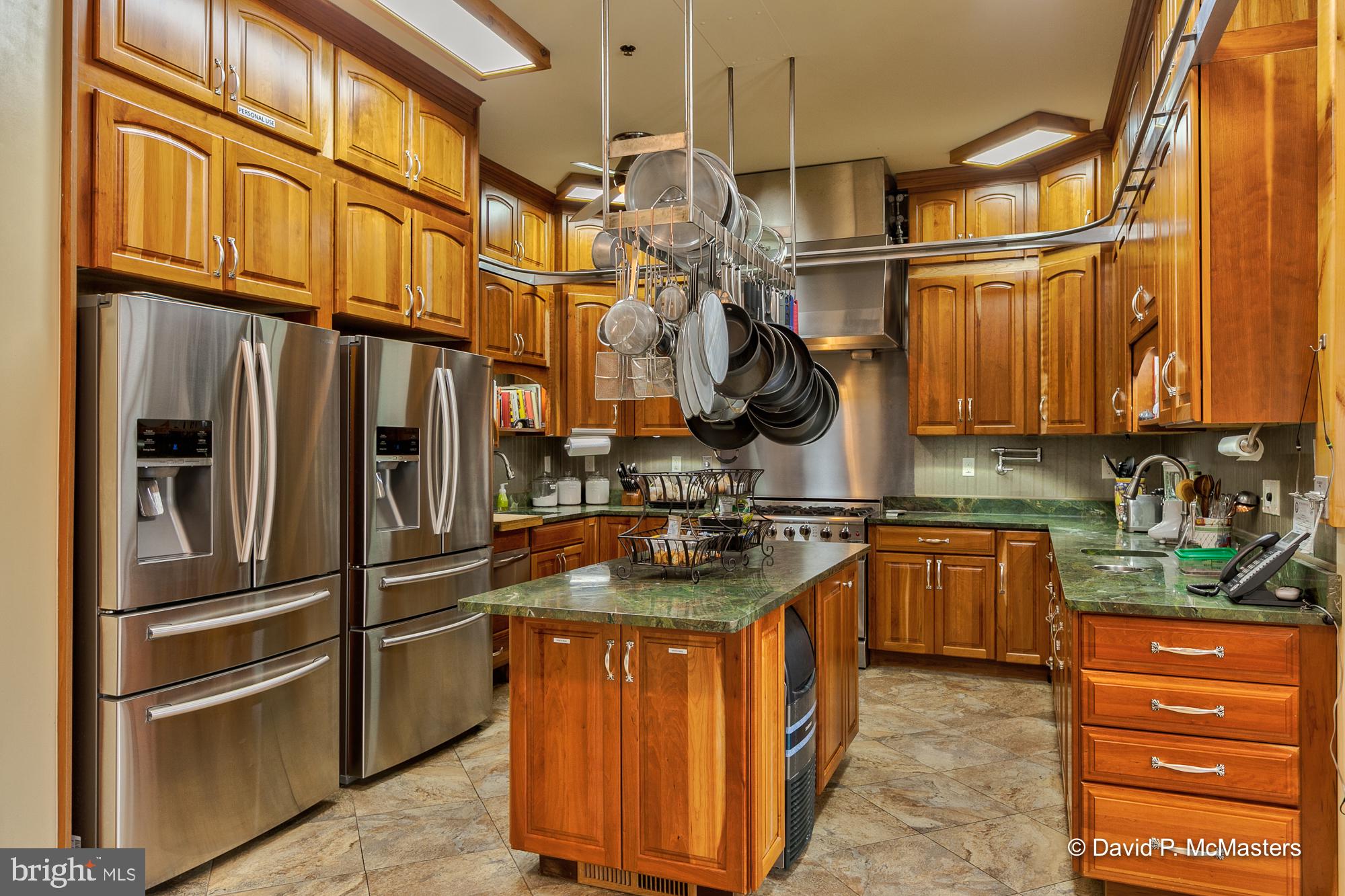 SHEPHERDS COVE - Commercial Sale