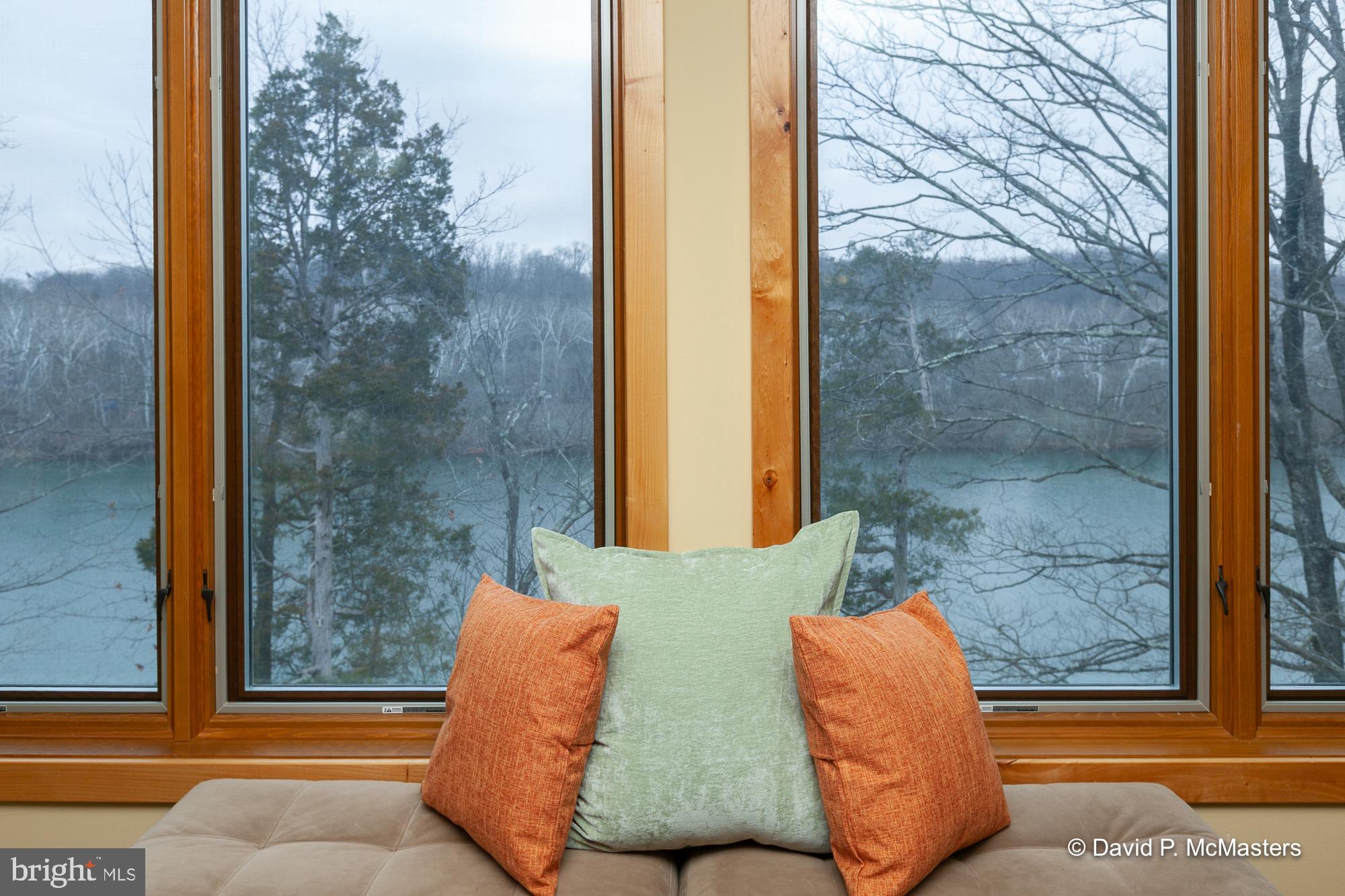 SHEPHERDS COVE - Commercial Sale