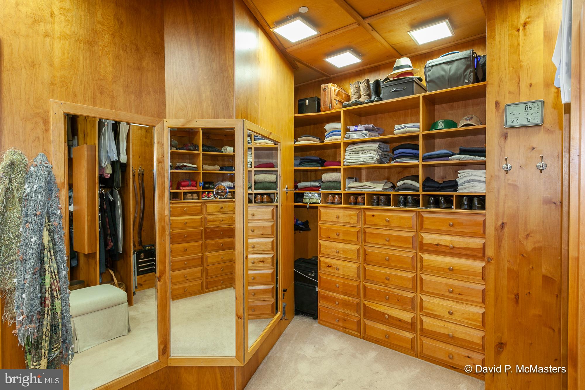 SHEPHERDS COVE - Commercial Sale