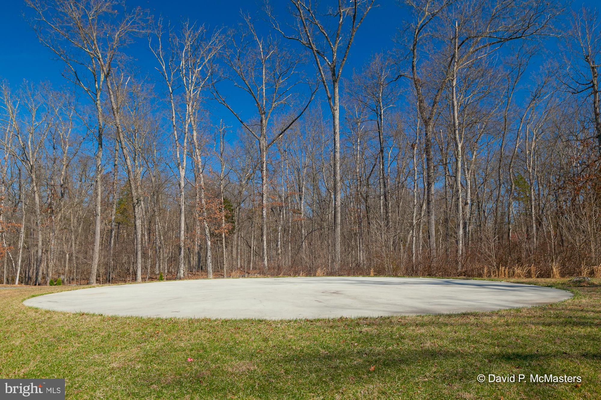 SHEPHERDS COVE - Commercial Sale