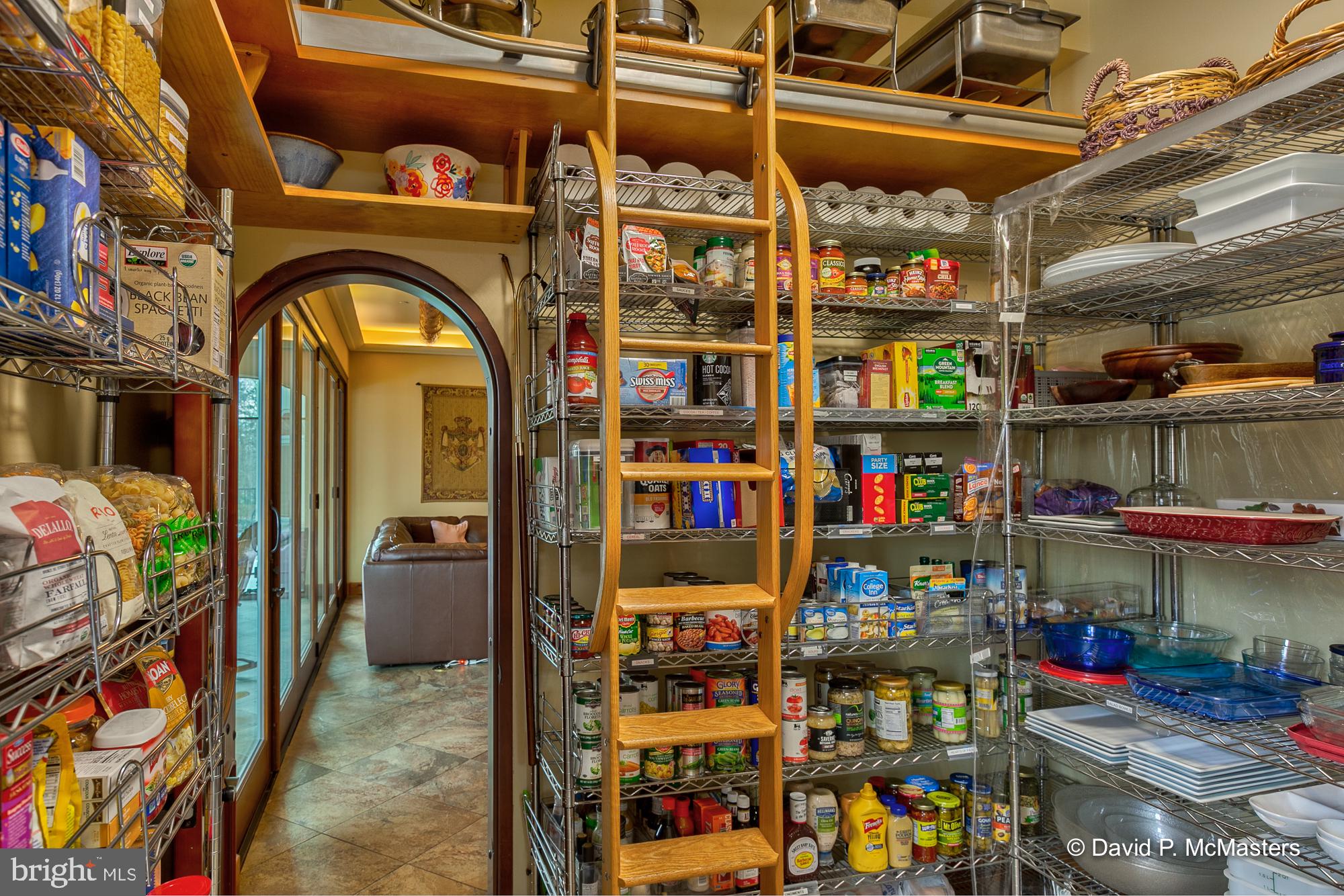 SHEPHERDS COVE - Commercial Sale