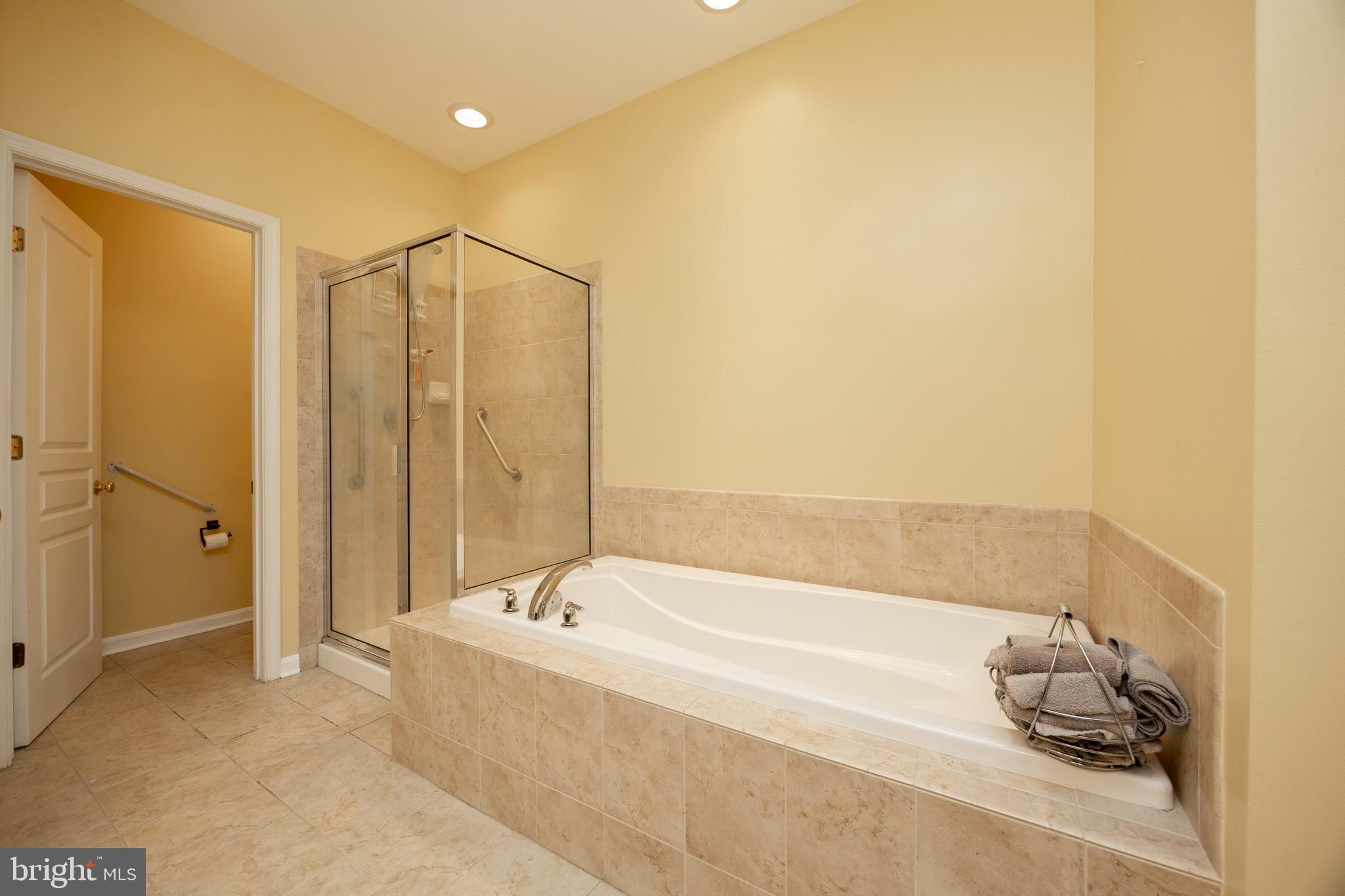 WINDSOR RIDGE - Residential