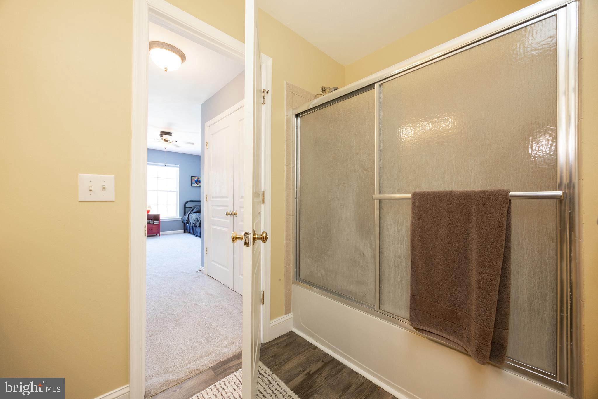 WINDSOR RIDGE - Residential