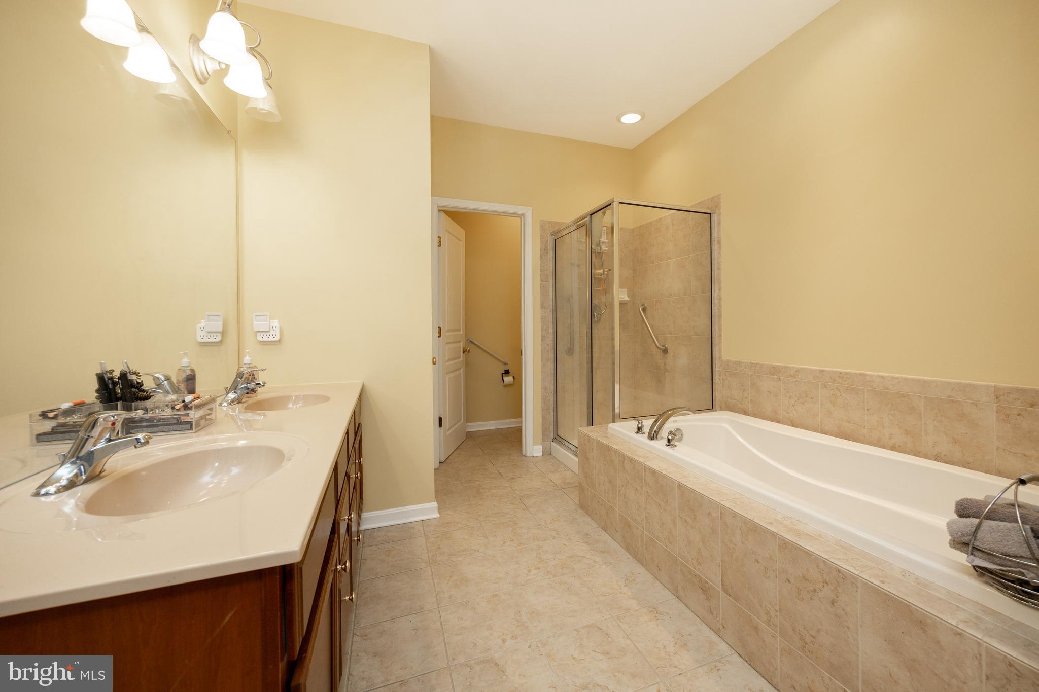 WINDSOR RIDGE - Residential