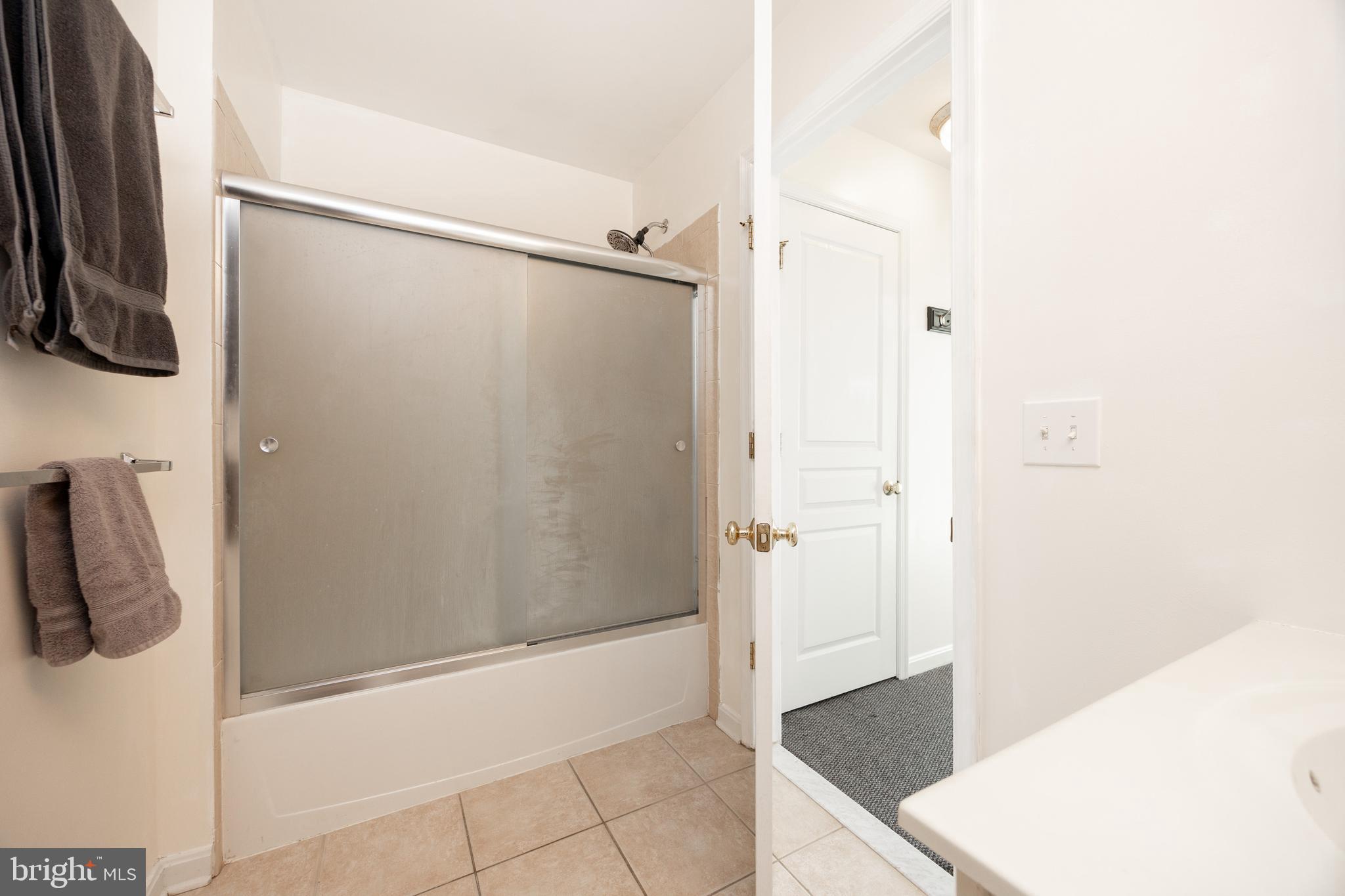 WINDSOR RIDGE - Residential