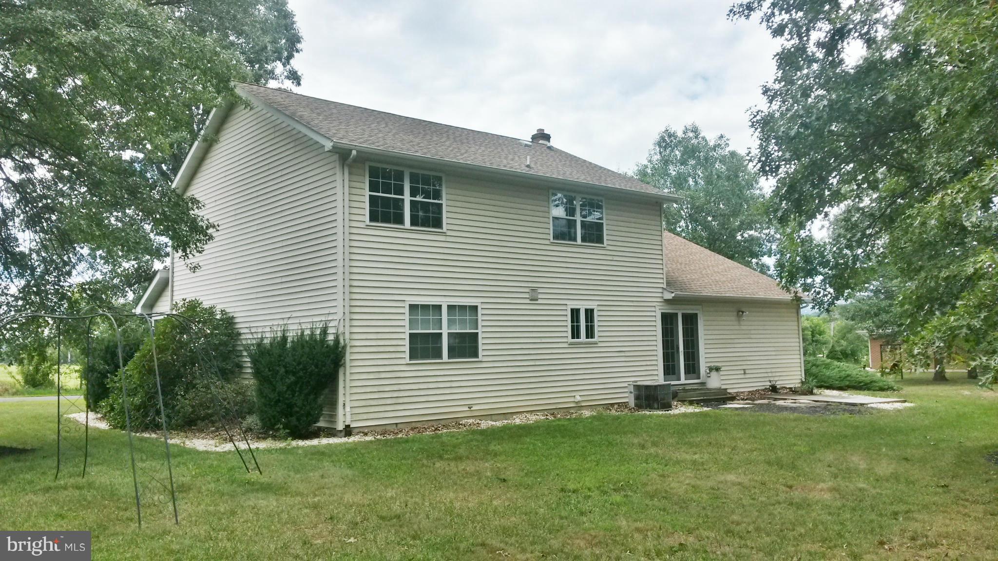 DOWDEN HILLS - Residential