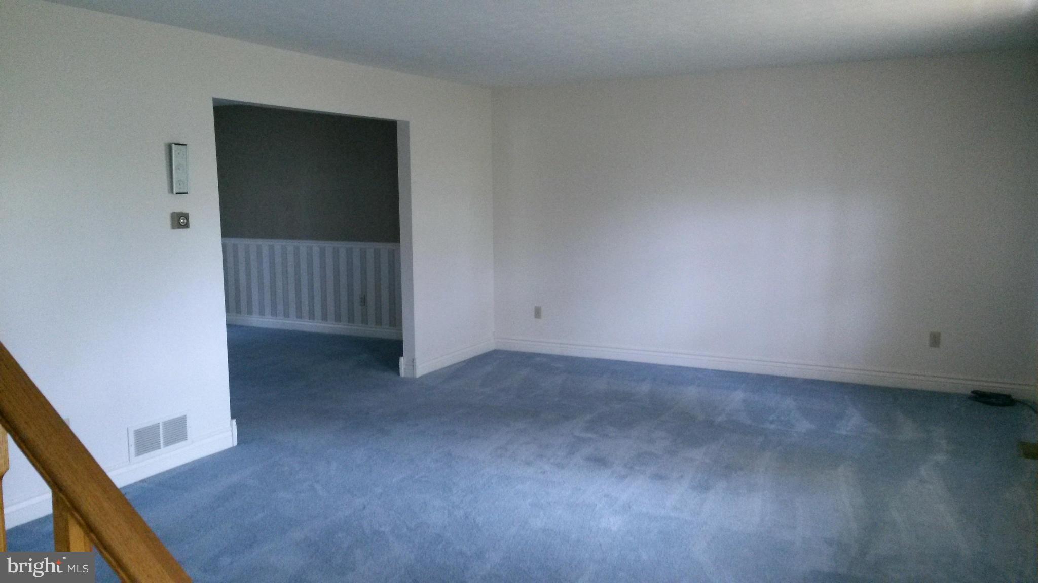 DOWDEN HILLS - Residential