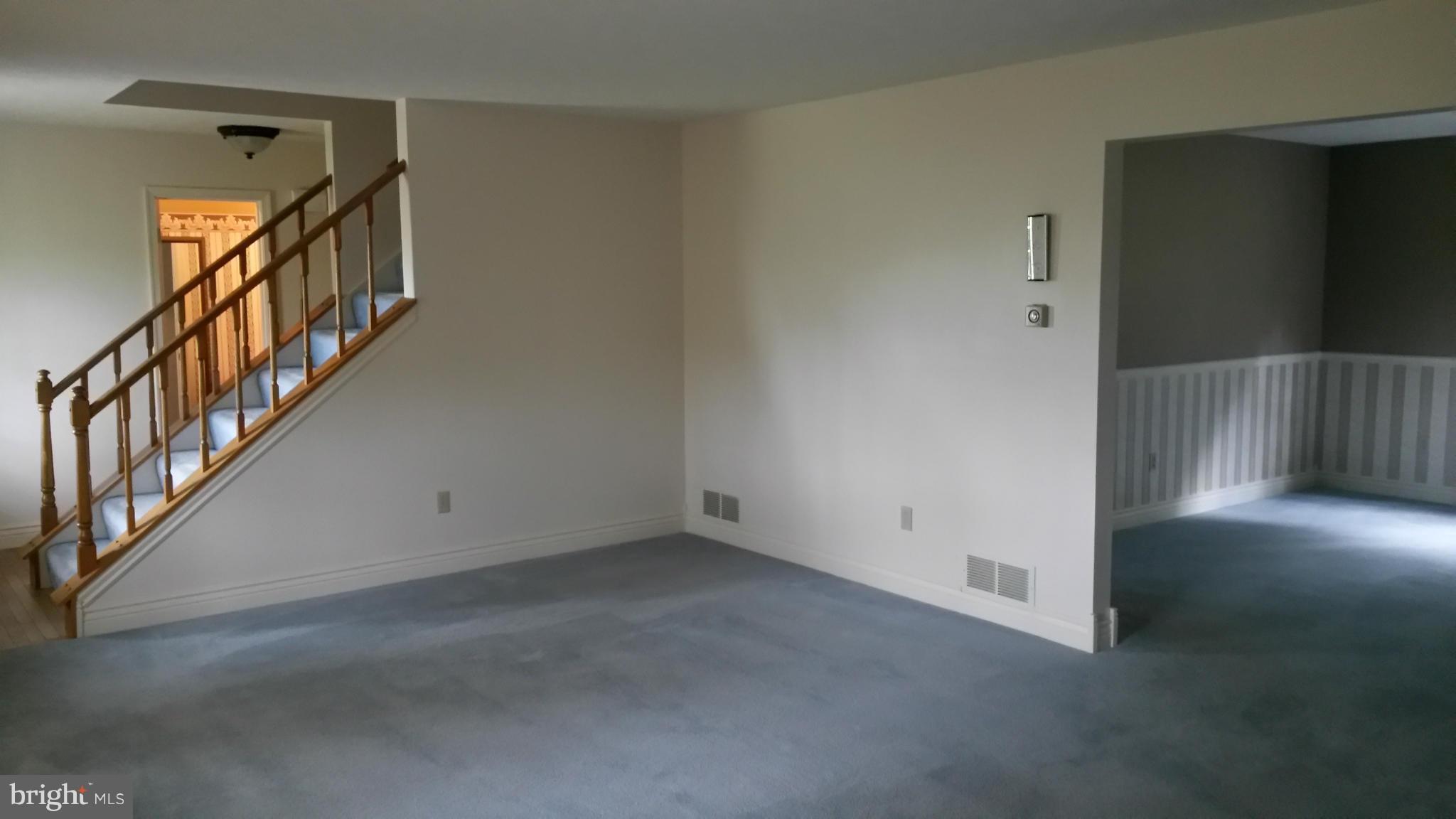 DOWDEN HILLS - Residential