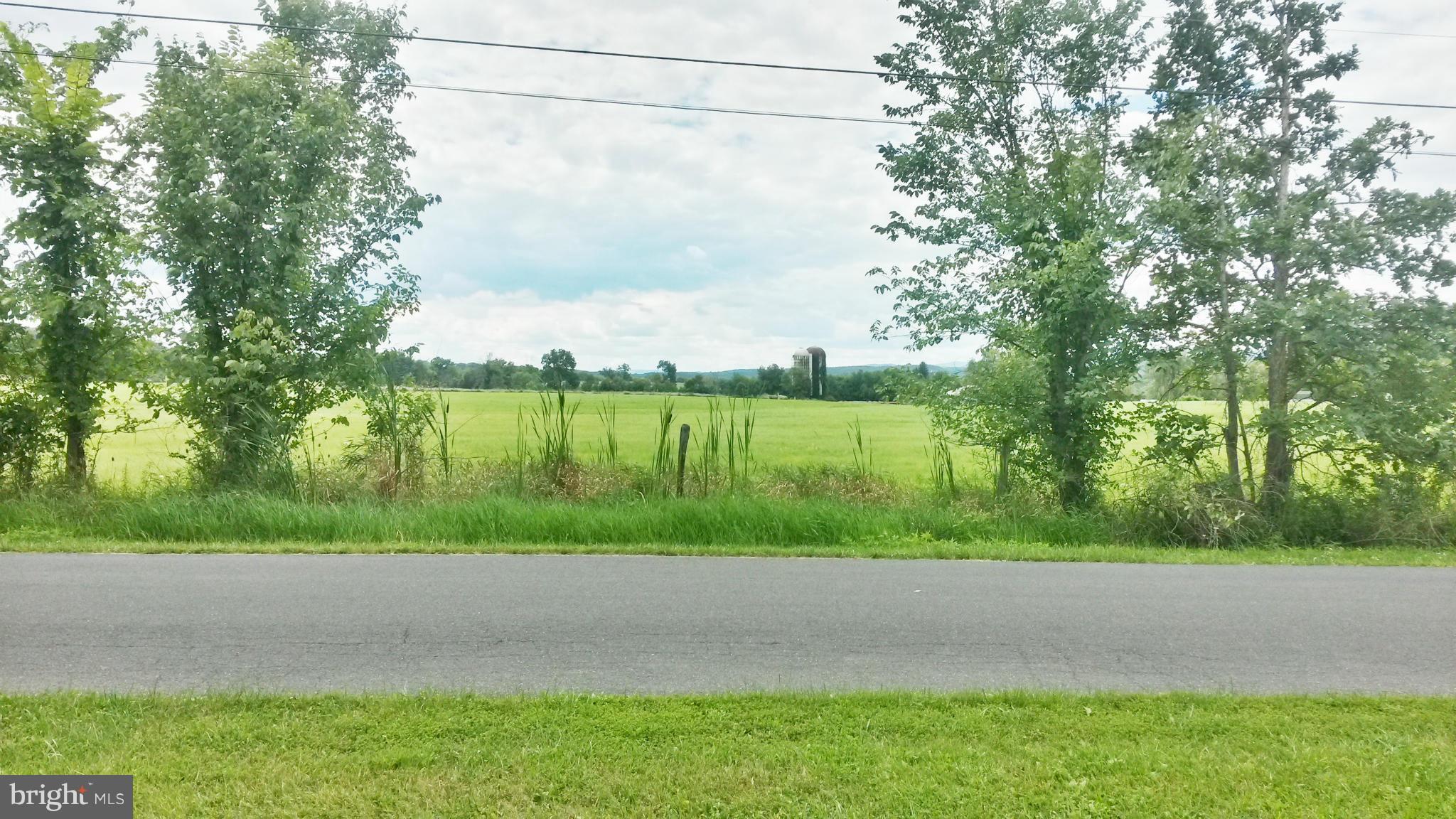 DOWDEN HILLS - Residential