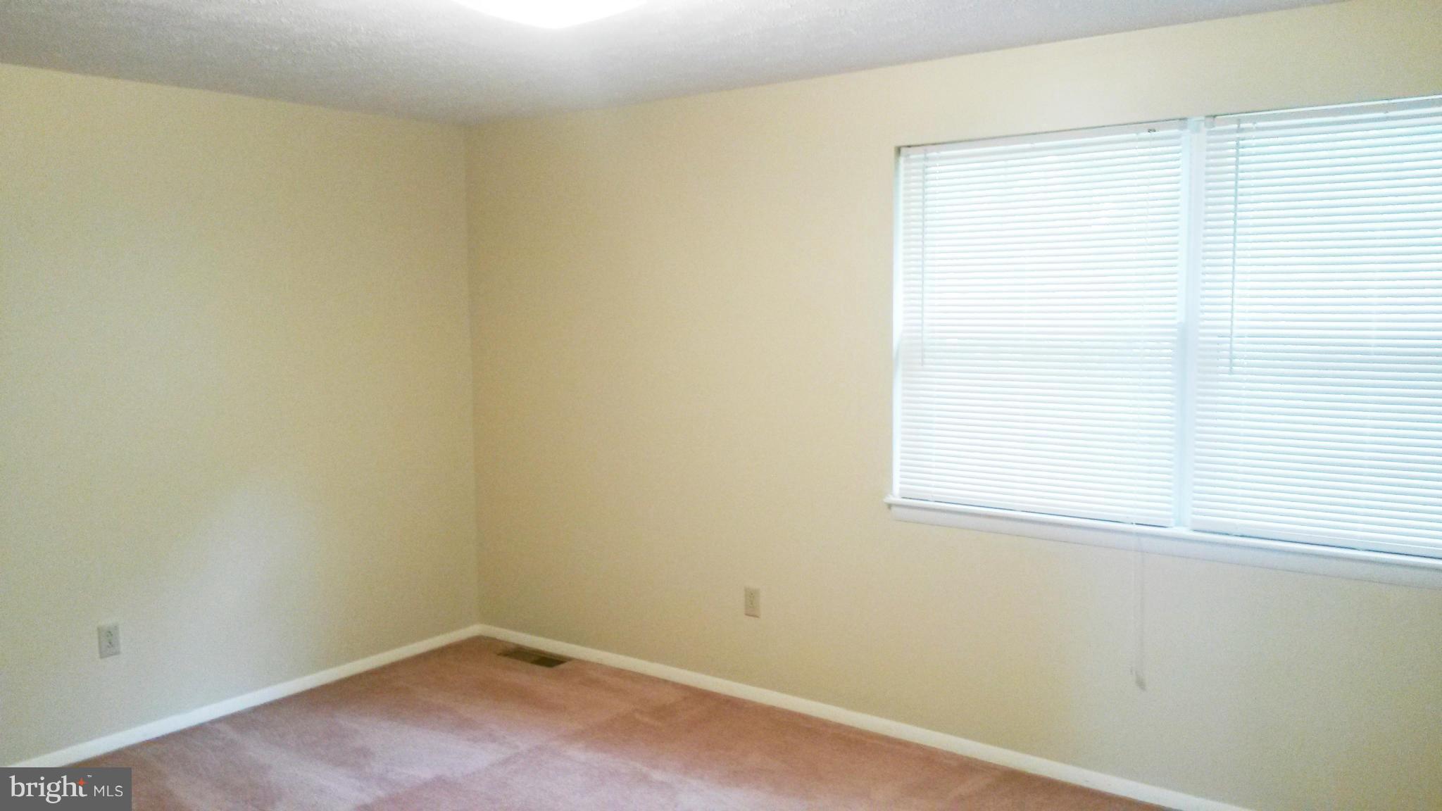 DOWDEN HILLS - Residential