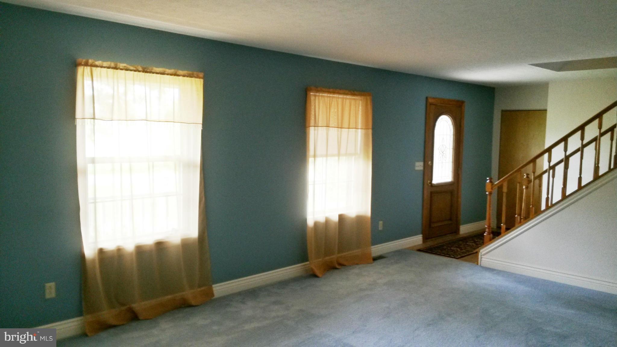 DOWDEN HILLS - Residential