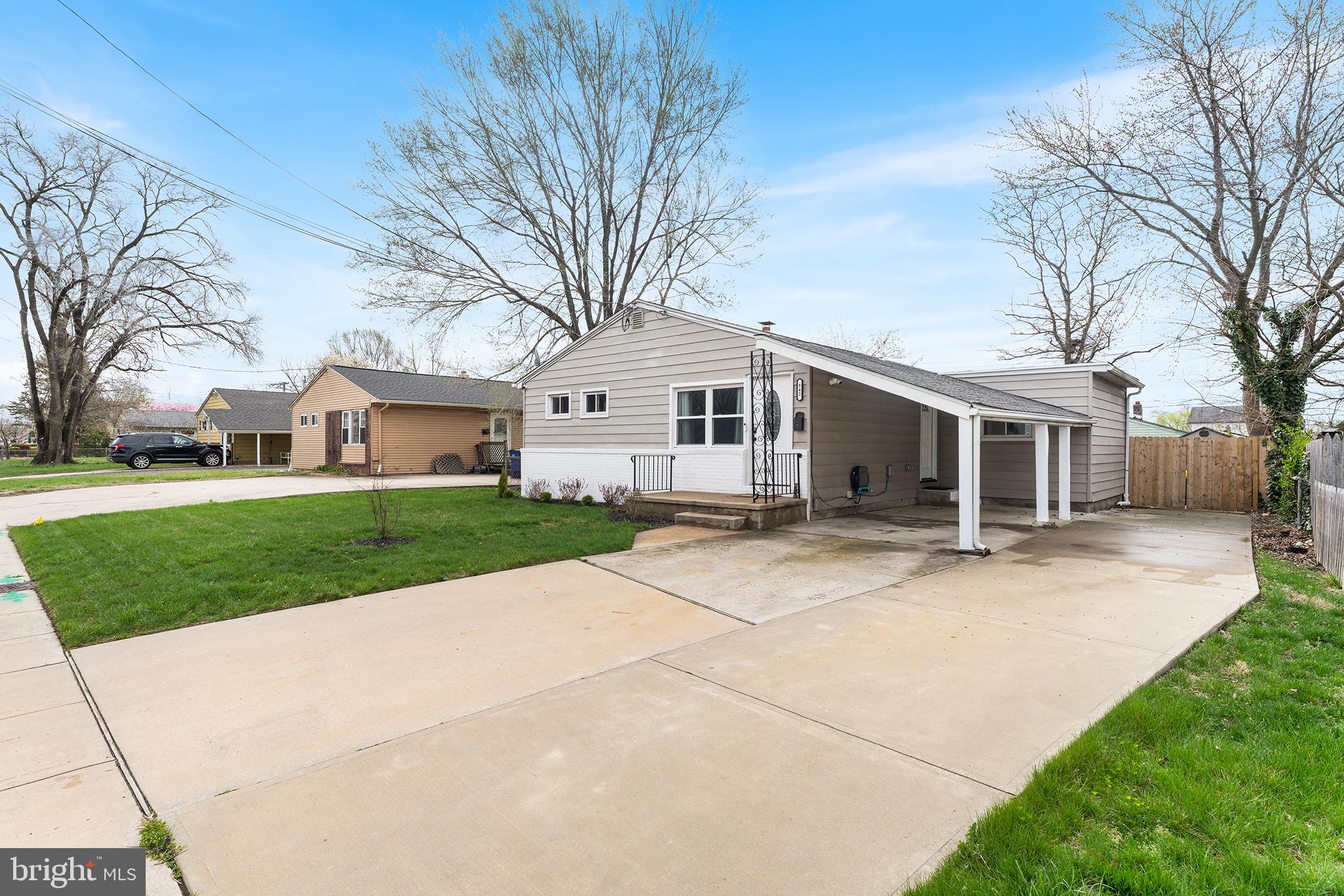 842 WOODLANE ROAD