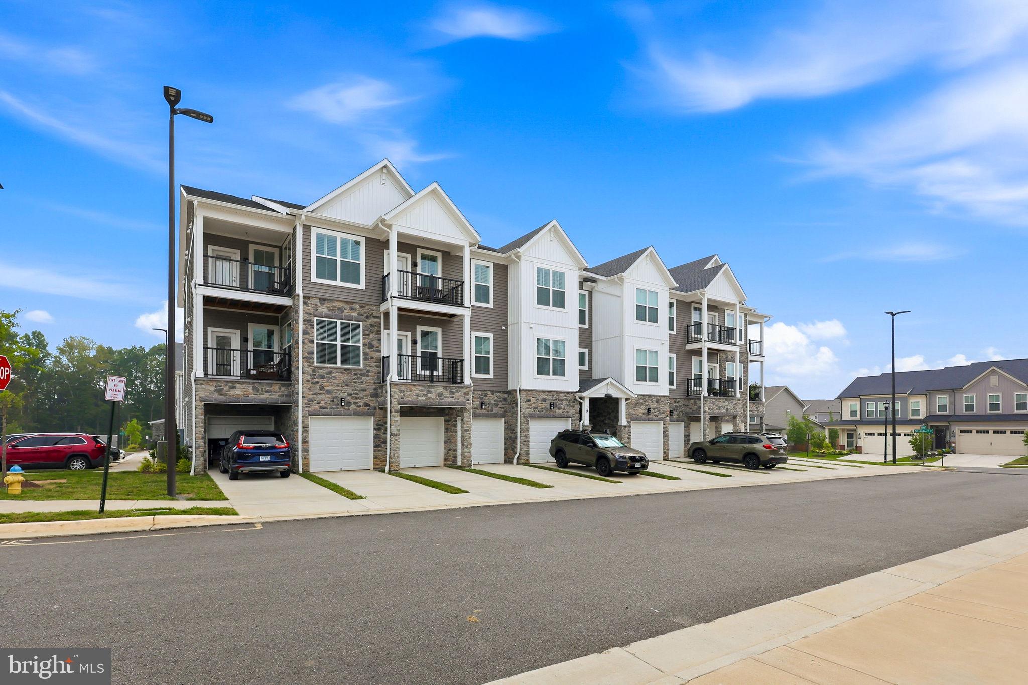 19 ARTEMISIA WAY 301