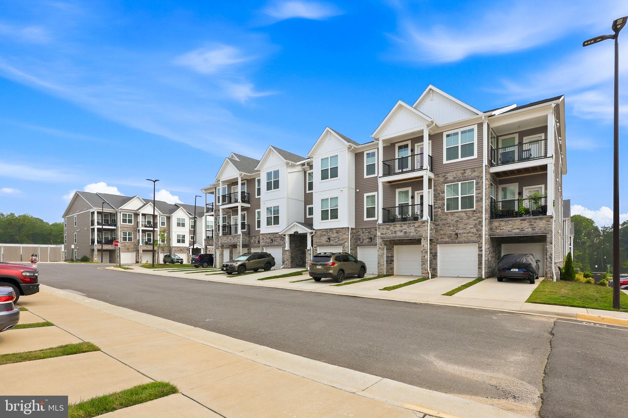 19 ARTEMISIA WAY 301