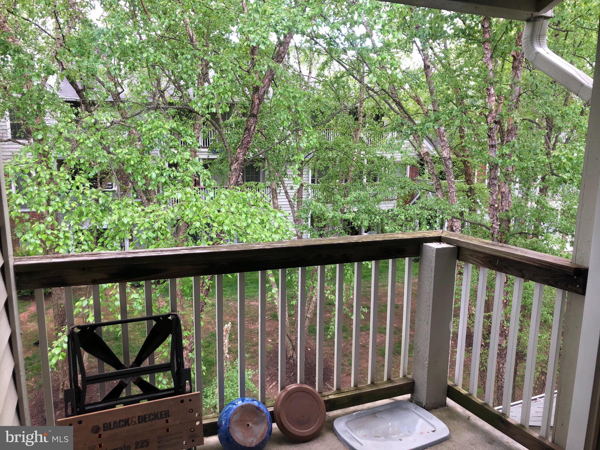 PENDERBROOK SQUARE CONDOMINIUMS - Residential