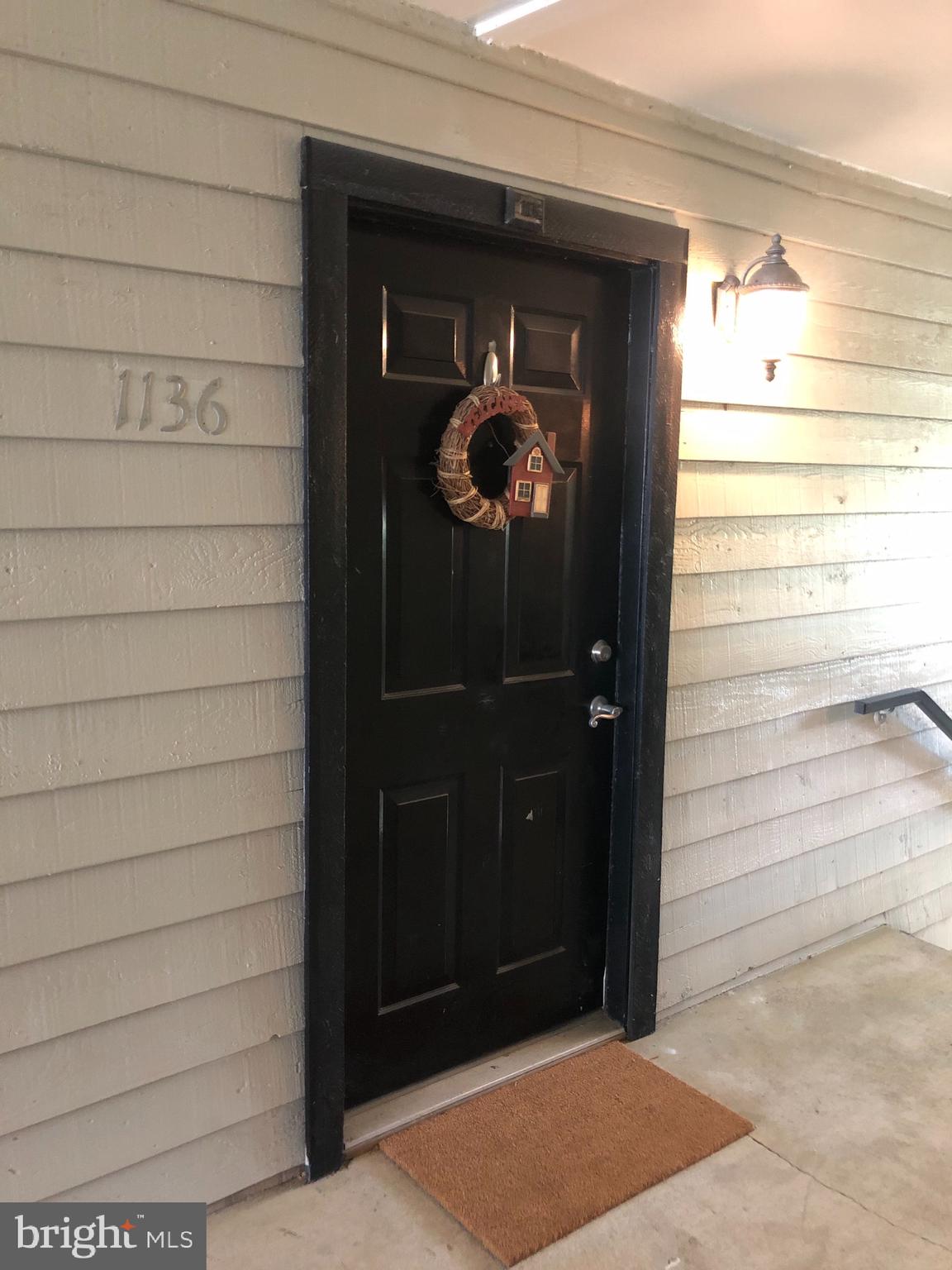 PENDERBROOK SQUARE CONDOMINIUMS - Residential