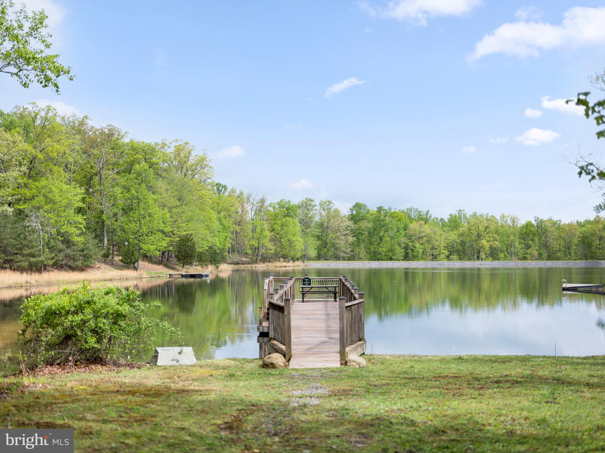 LAKE FOREST ESTATES - Residential