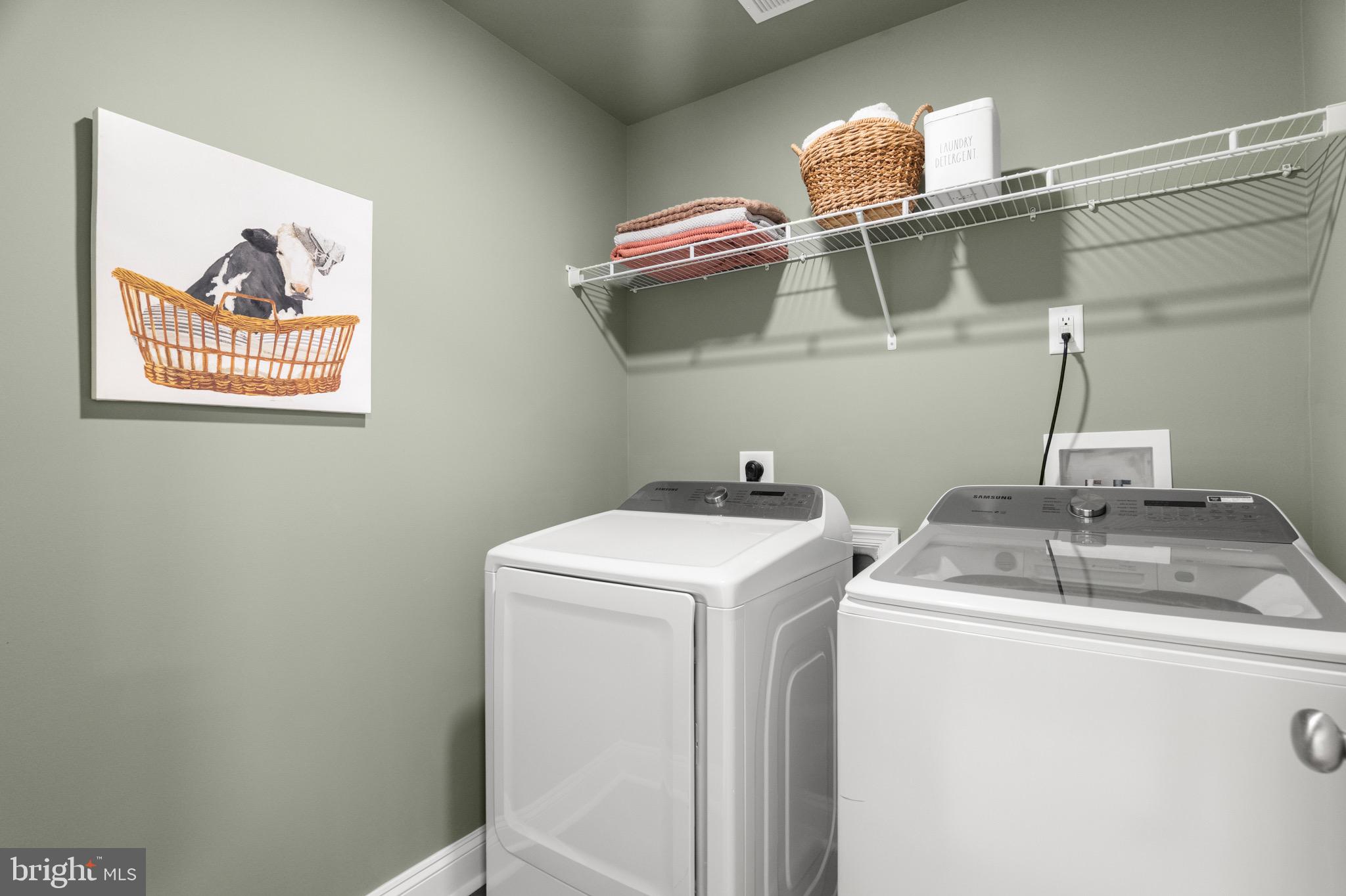 LAKE FOREST ESTATES - Residential