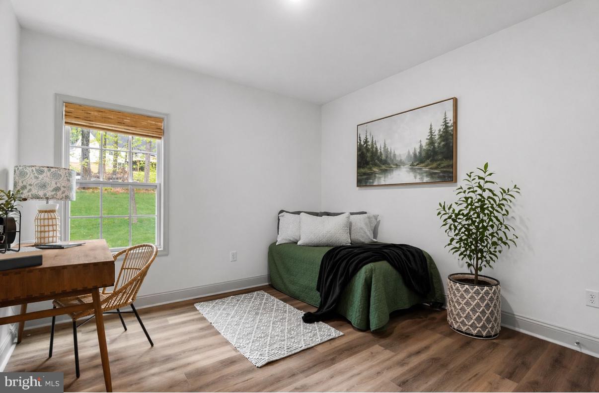 LAKE FOREST ESTATES - Residential