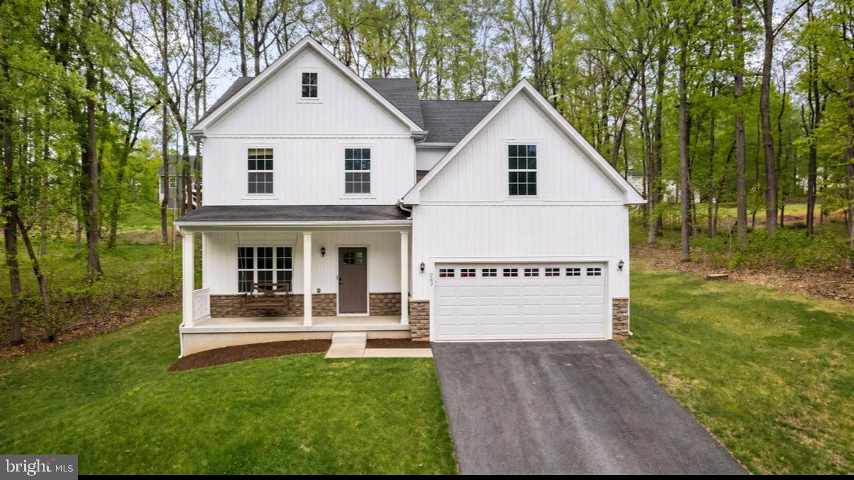 LAKE FOREST ESTATES - Residential