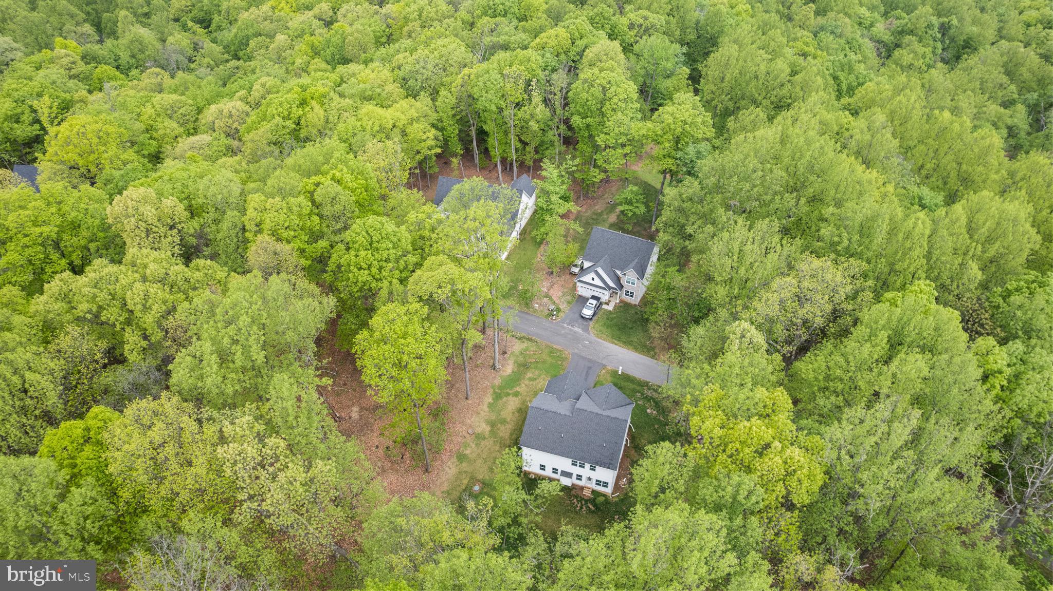 LAKE FOREST ESTATES - Residential