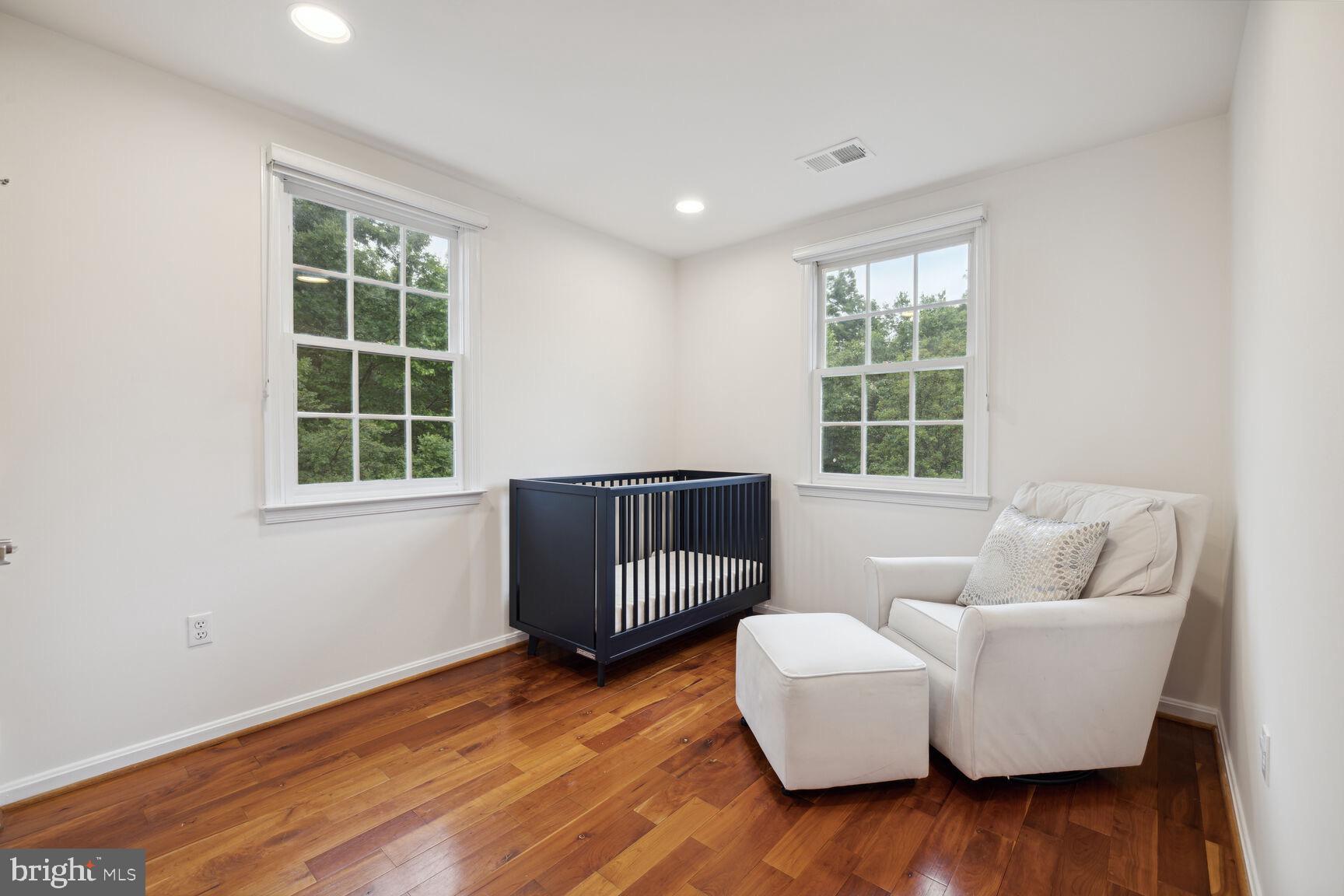 KENTLANDS - Residential