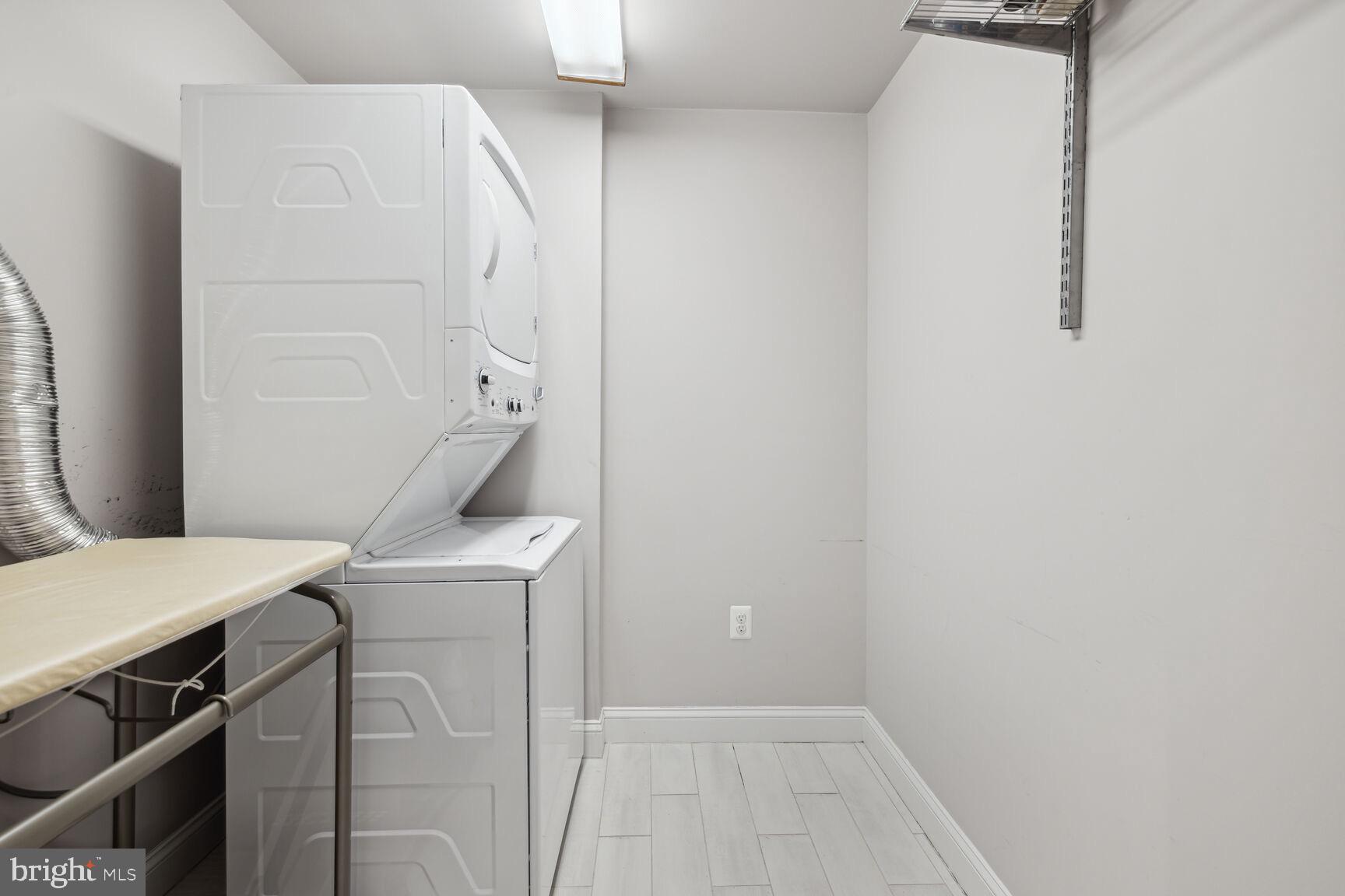 KENTLANDS - Residential