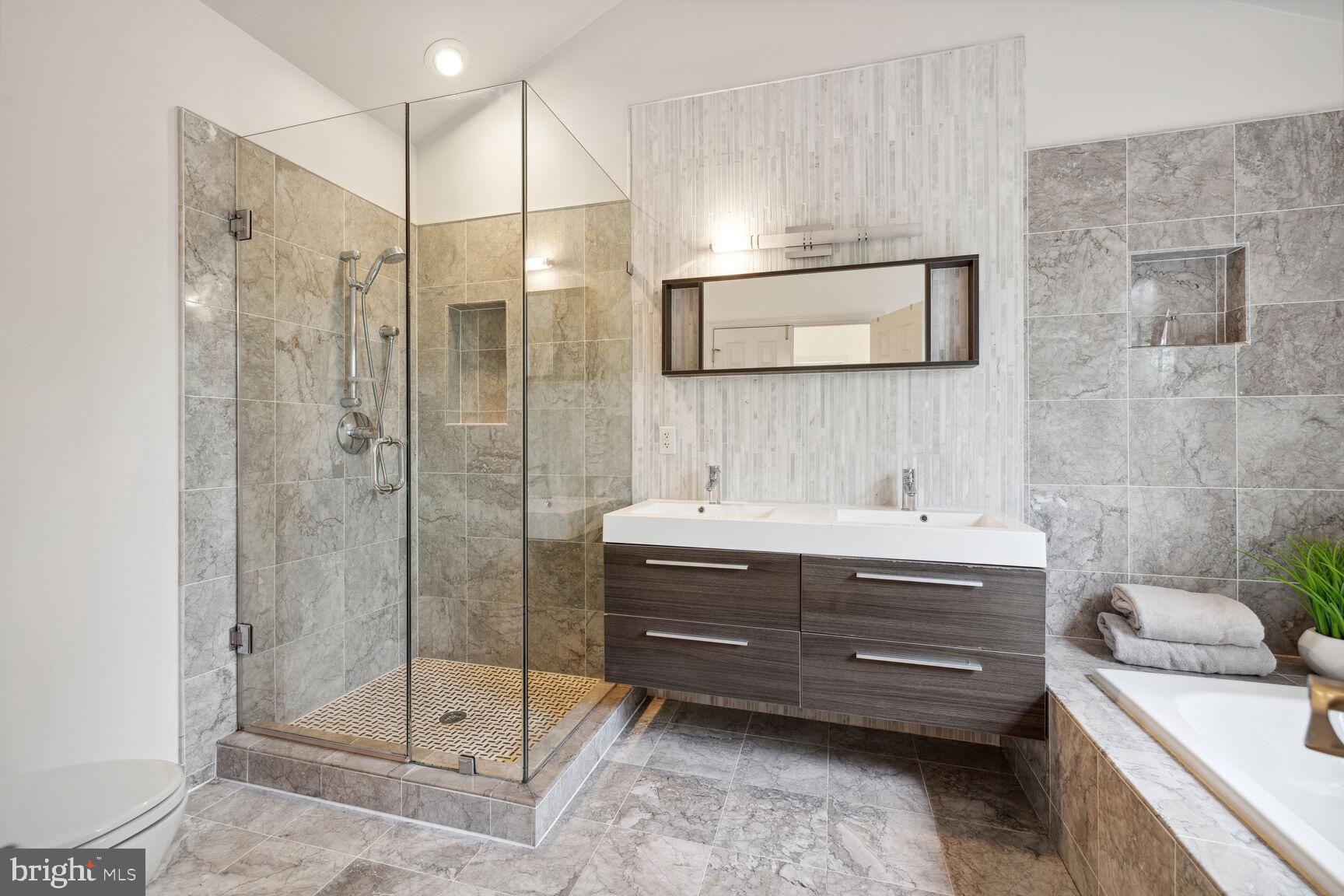 KENTLANDS - Residential