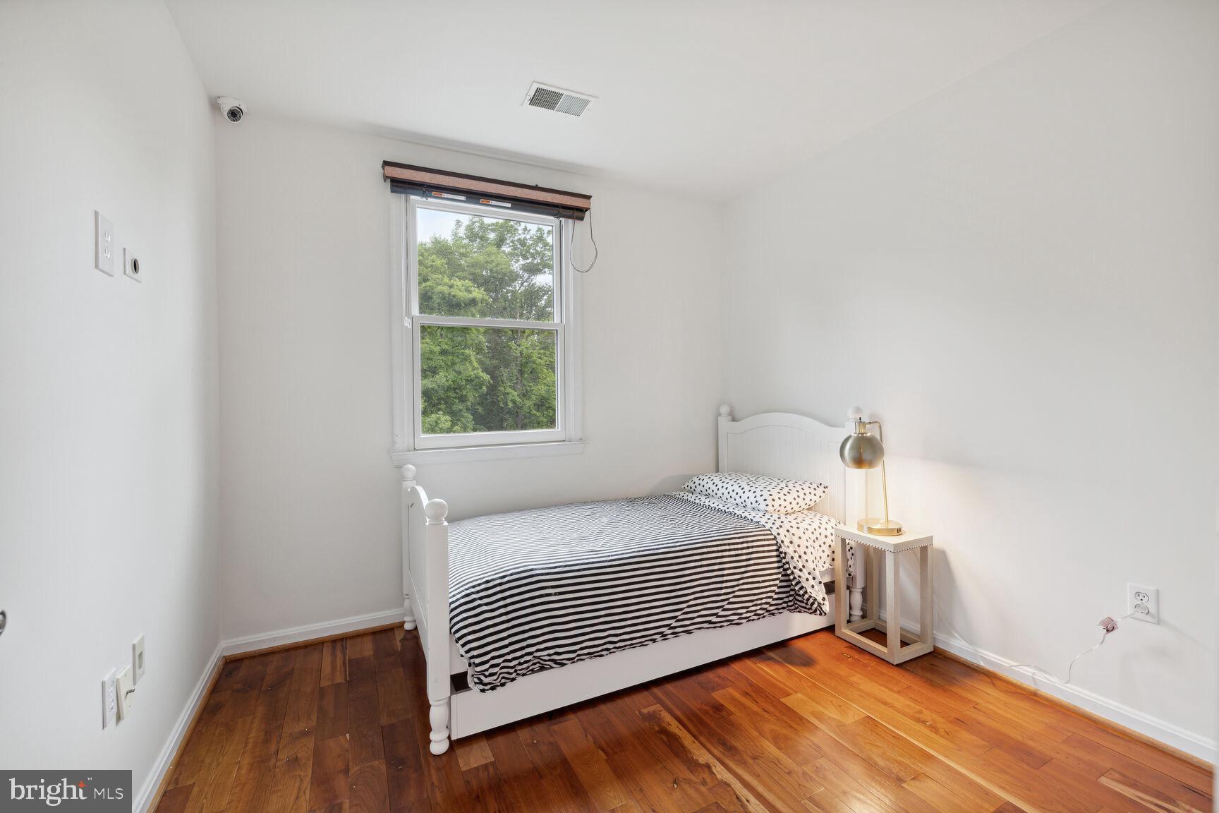 KENTLANDS - Residential