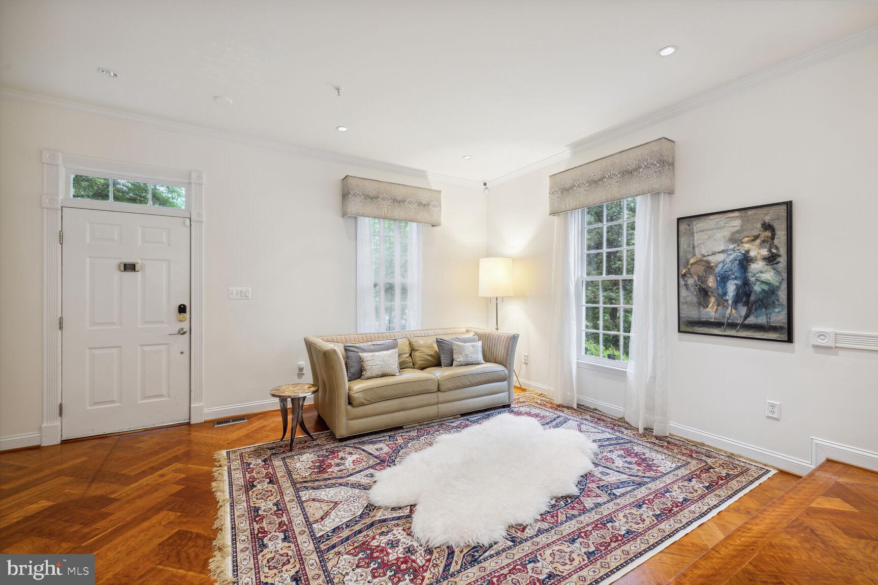 KENTLANDS - Residential