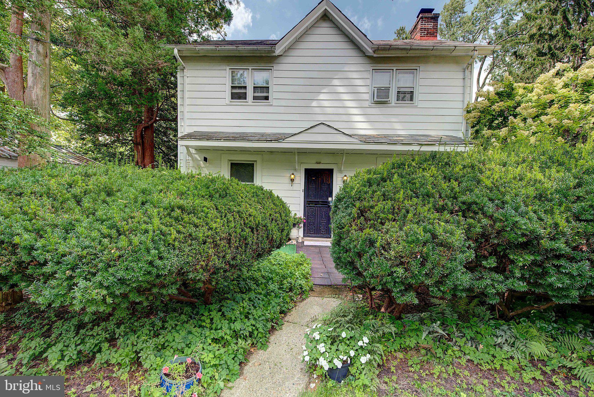 37 E MERMAID LANE