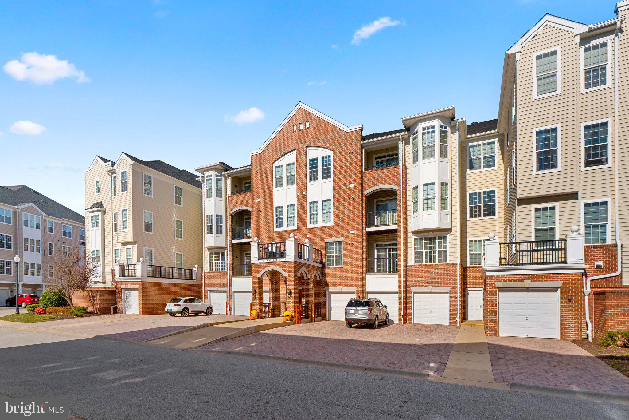 MAPLECREST - Residential