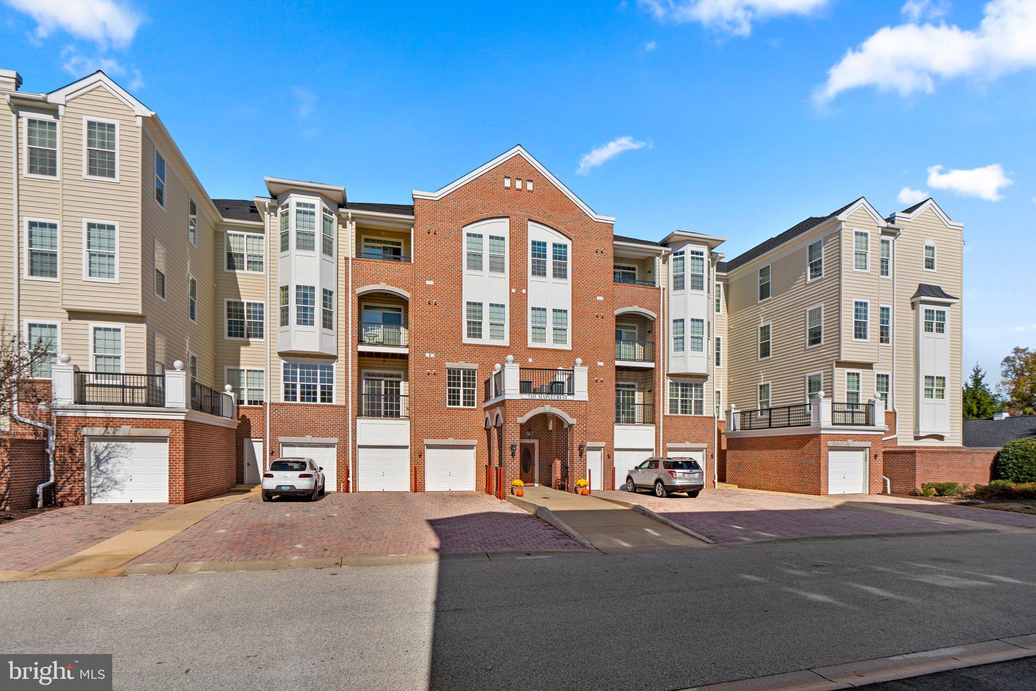 MAPLECREST - Residential