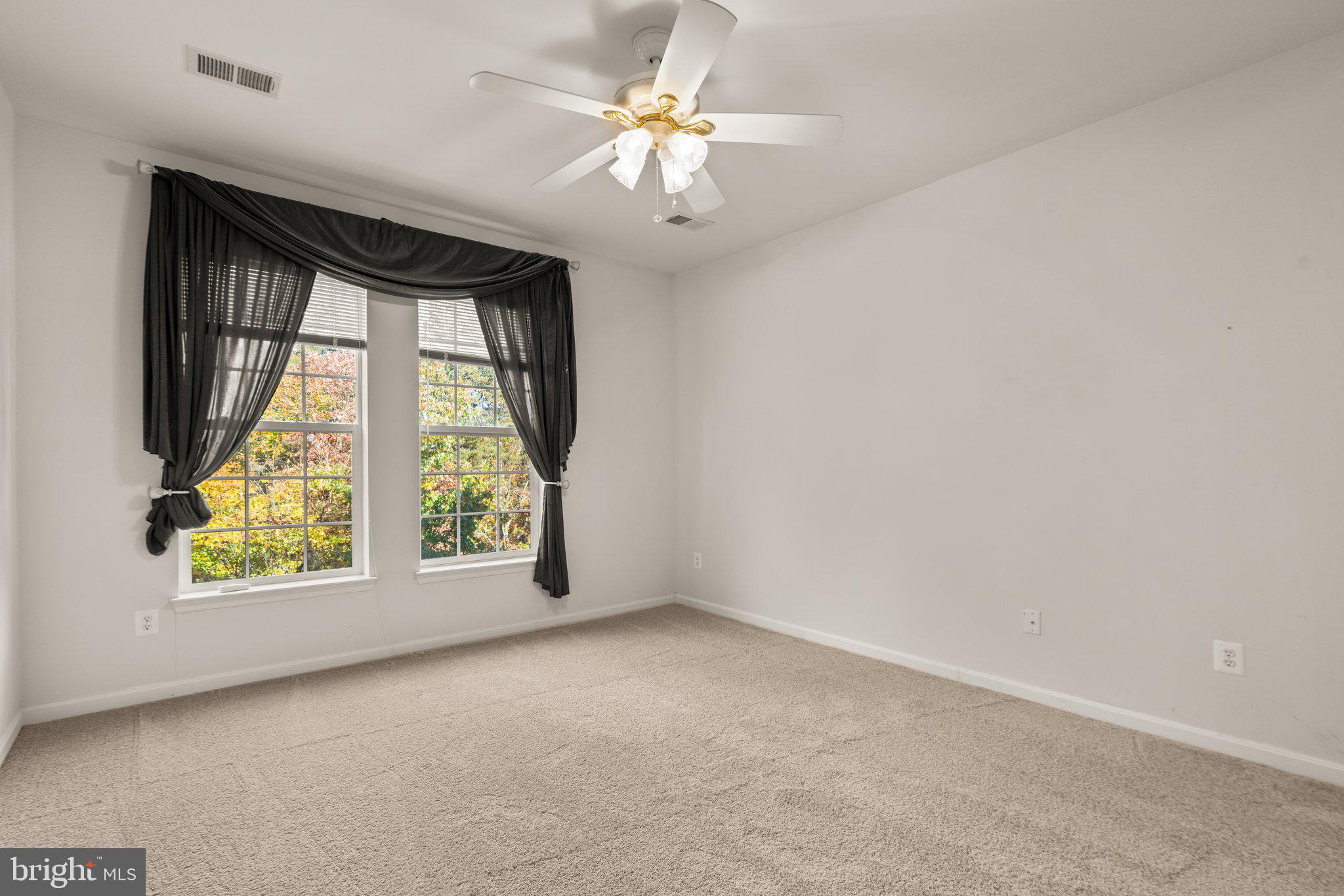 MAPLECREST - Residential