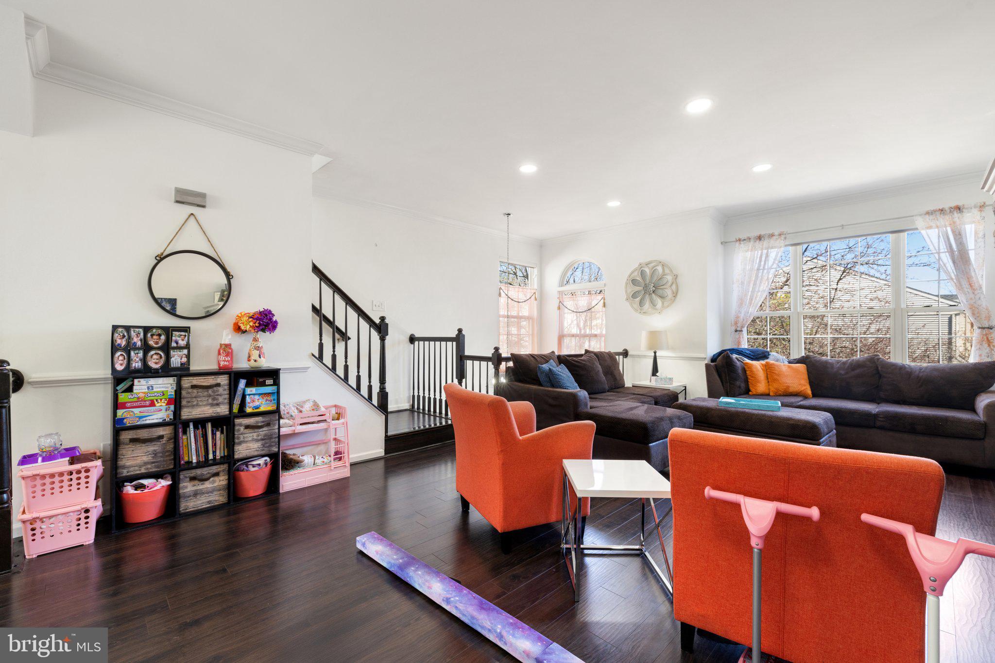 LEE OVERLOOK - Residential