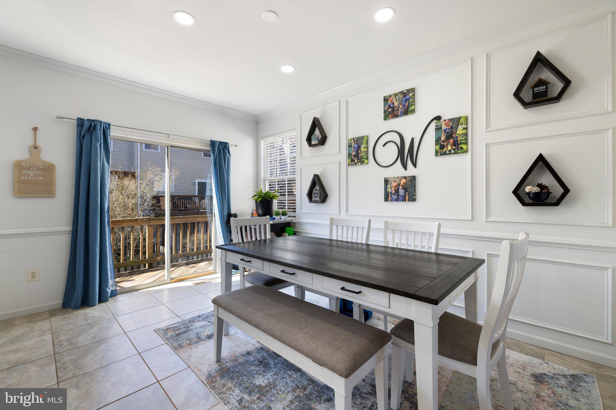 LEE OVERLOOK - Residential