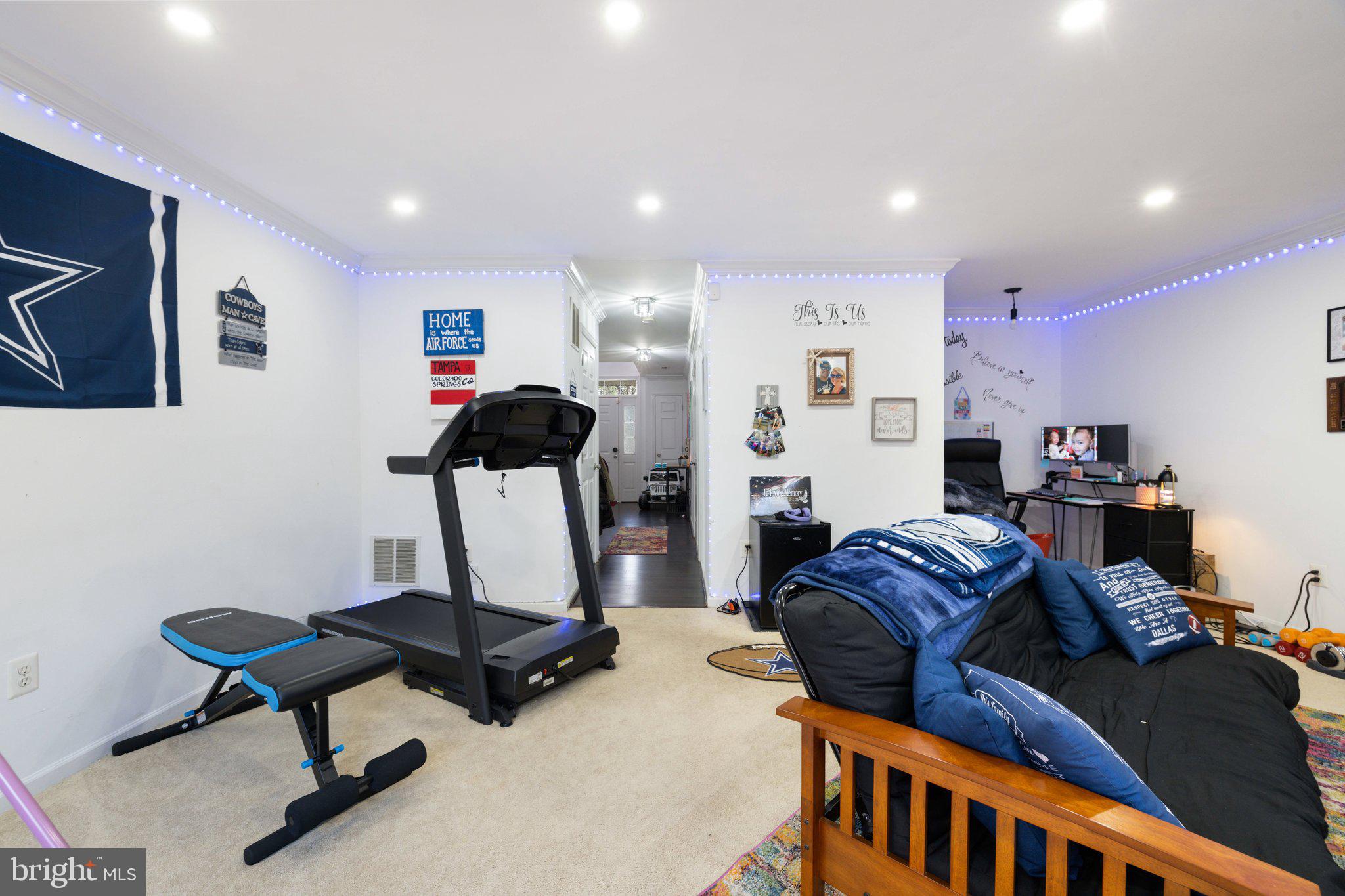 LEE OVERLOOK - Residential