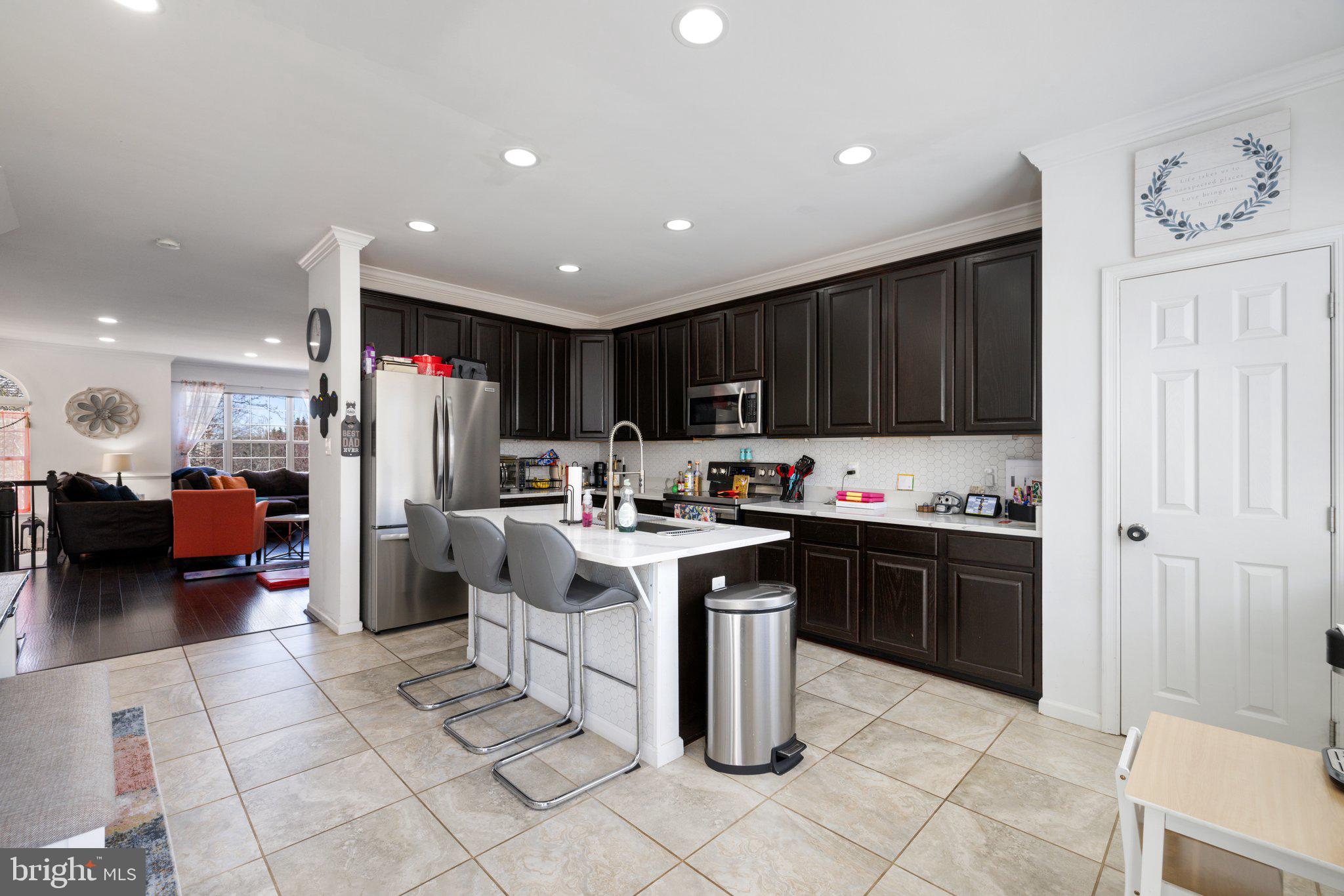 LEE OVERLOOK - Residential